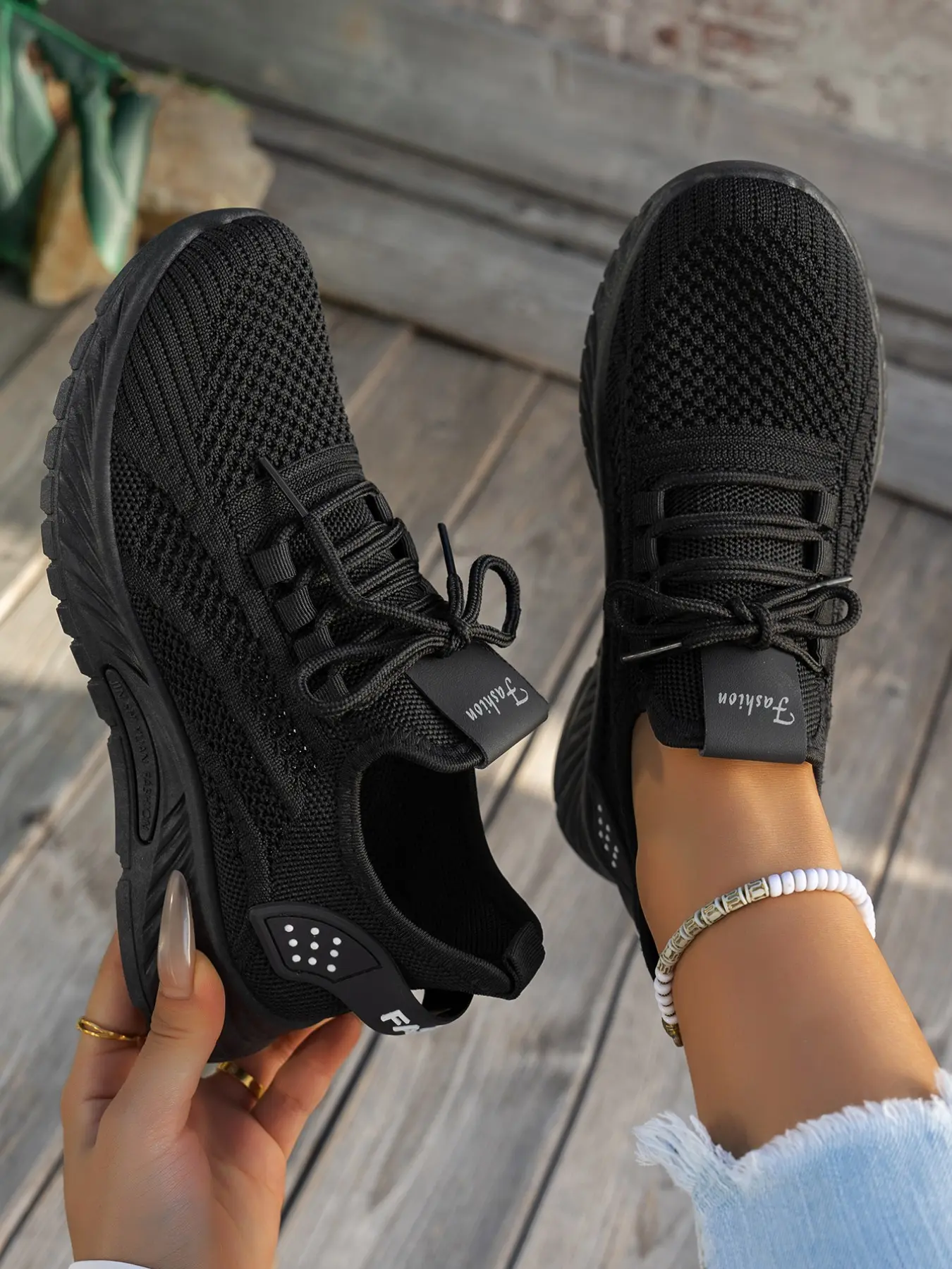 Women's Ultra-Breathable Knit Lace-Up Lightweight Athletic Sneakers - Lightweight Air Cushion Casual Walking Shoes for Daily Commute, Outdoor Walks and Casual Streetwear Lightweight Sports Footwear Air Cushioned Shoes Athletic Everyday Sneaker