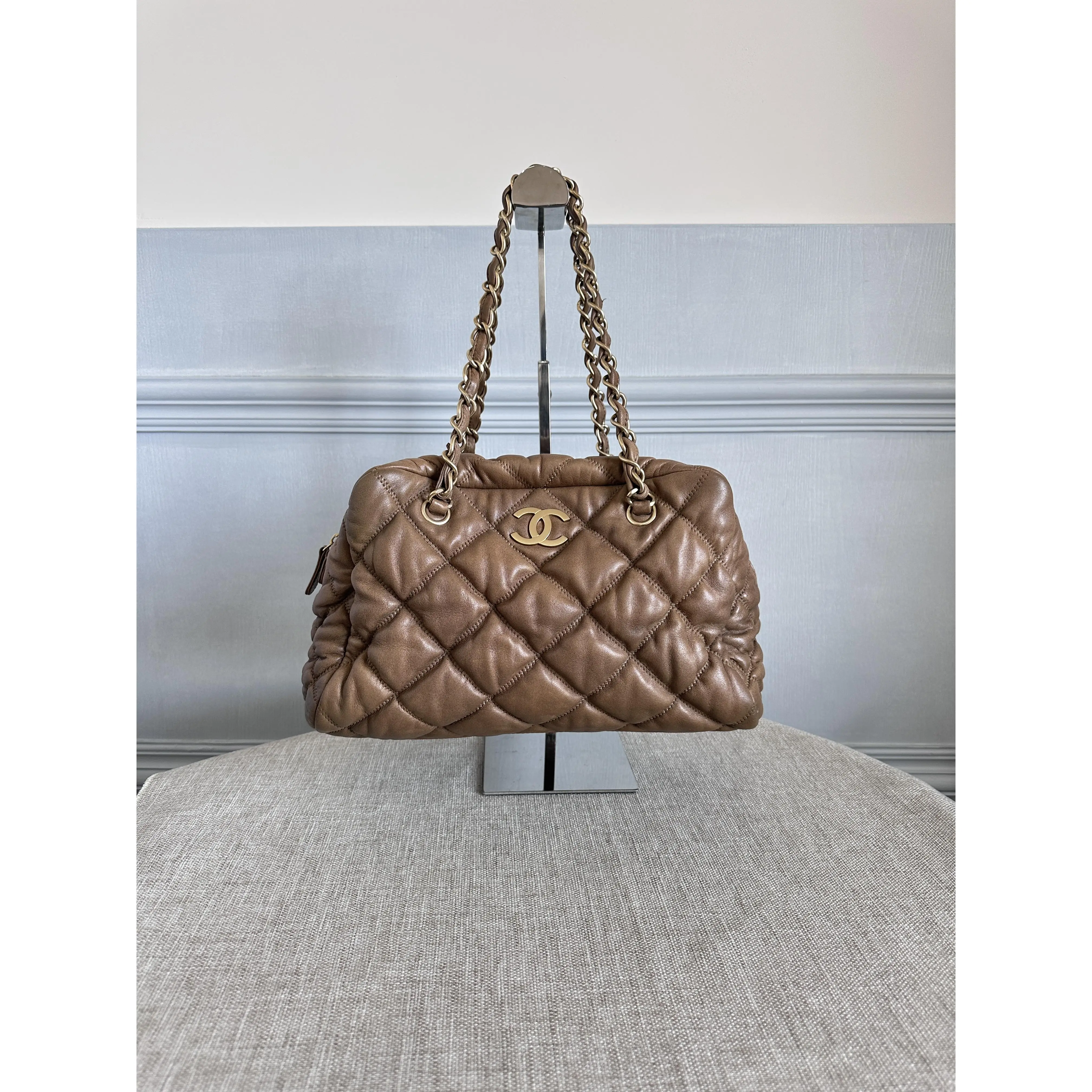 Pre-owned CHANEL Classic Quilted Brown Lambskin Fashion Handbag Shoulder Purse, Genuine Leather Casual Fashion Chain Shoulder Tote Bag, Fashion Bags, Genuine Leather Bag