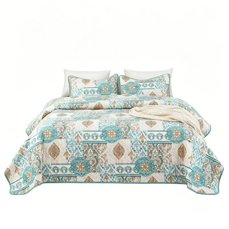Vintage Bohemian Totem Patchwork Quilt Set, Ink Camel Badge Print, French Country Style, Soft Reversible, Includes Pillowcase, Bedroom Decor