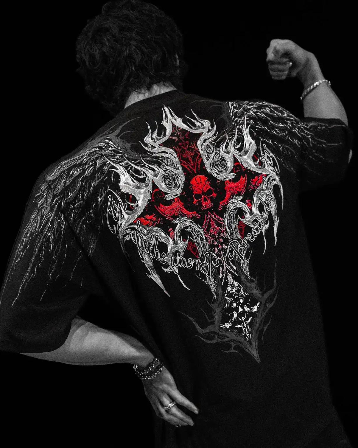 Breathedivinity Men's Compression Long Sleeve Gym Shirt Quick Dry Breathable Athletic Workout Top Gothic Lightning Print Muscle Fit Fitness Tee