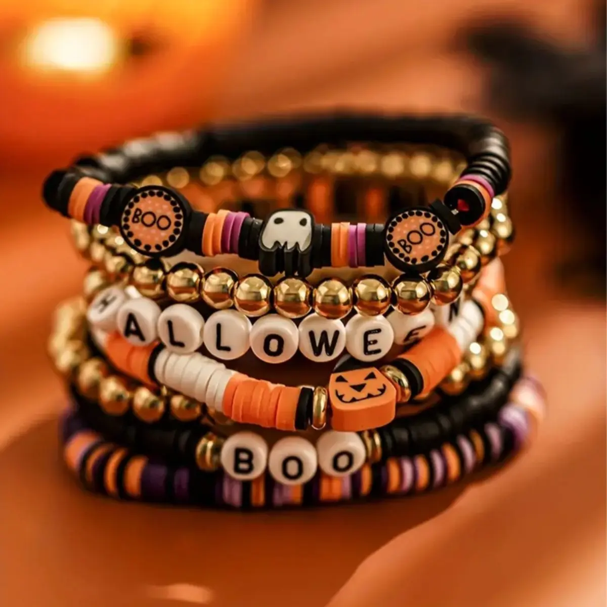 7-Pack Halloween Beaded Bracelet Set – Vintage Pumpkin Clay Stackable Bracelets for Women & Teens