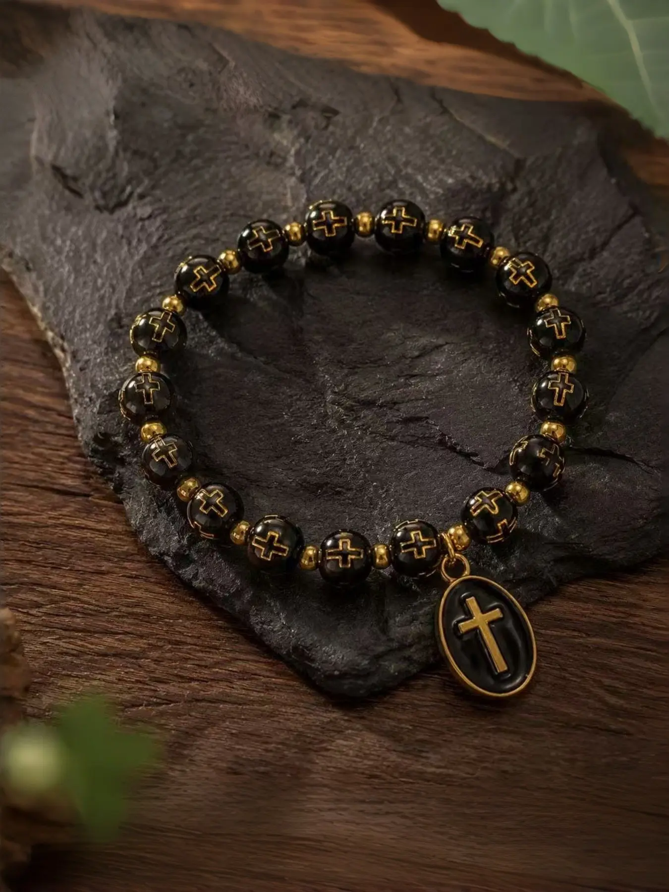 New Alloy Cross Pendant Bracelet, Fashionable Accessory, Stylish Jewelry for Women, Trendy Handmade Design, Perfect Gift Idea