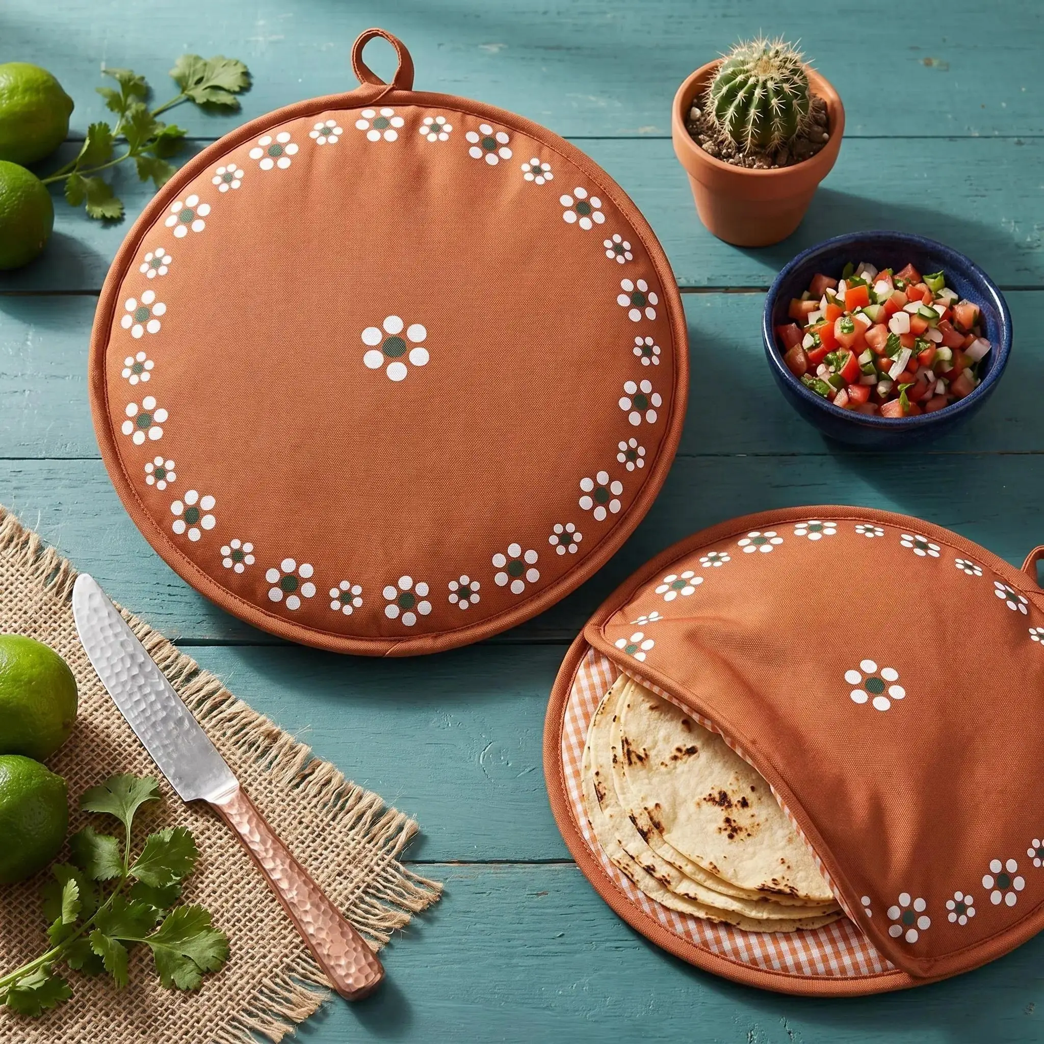TikTok Kitchen Must Have! Keep Your Tortillas Warm & Soft with This Easy Microwave Tortilla Warmer Microwave Tortilla Warmer for Soft Tacos Burritos Tortilla Keeper Container Kitchen Gadget for Mexican Food Lovers Utensils