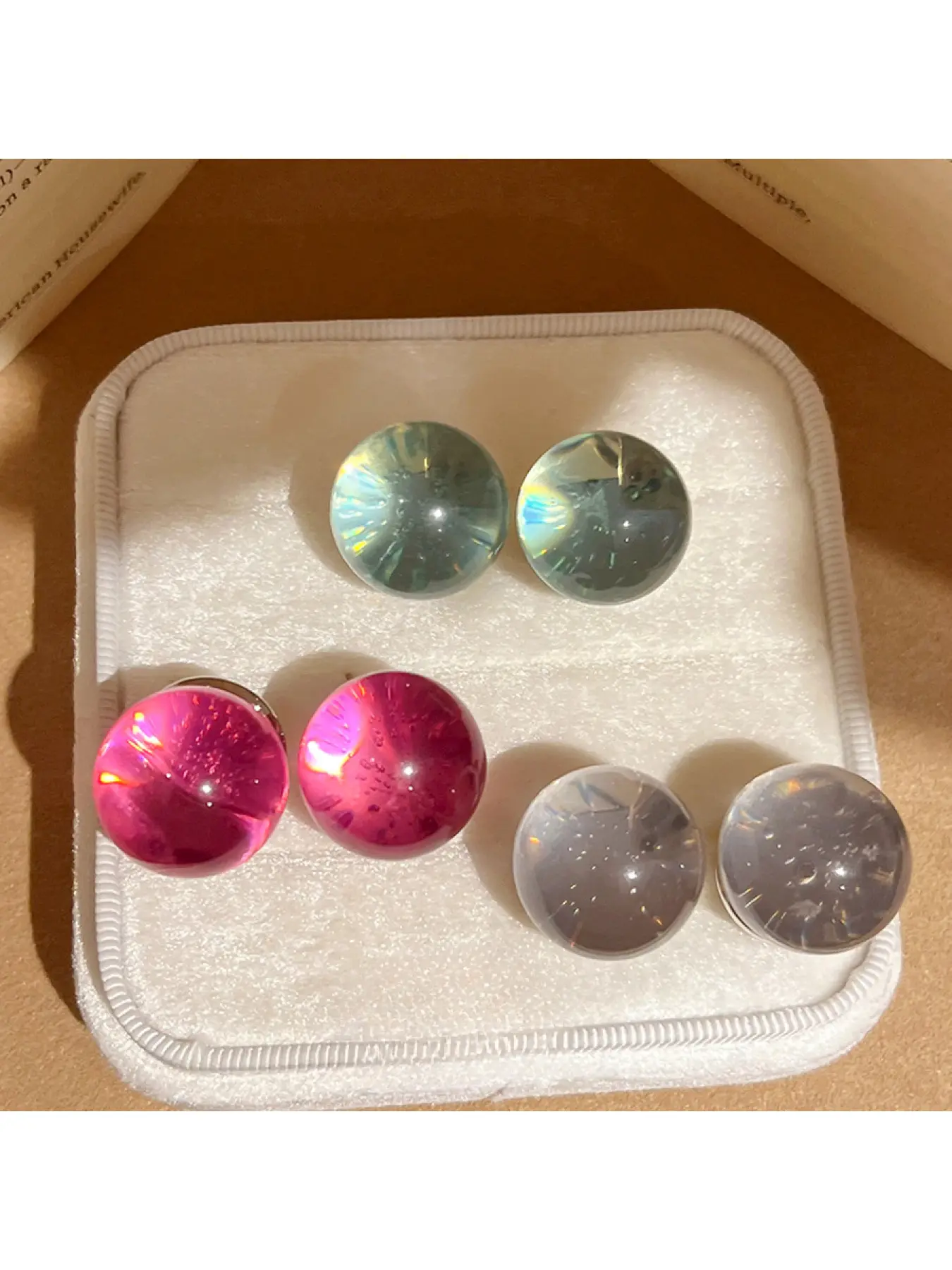 Burgundy Red Translucent Round Ball Stud Earrings for Women, Glossy Resin Bead Vintage Elegant Ear Studs, Classic Temperament Jewelry for Daily Office Date Autumn Winter Party Birthday Gift