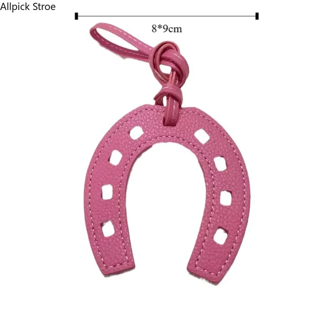 Horseshoe Keychain for Women – PU Leather Simple Horse Hoof Pendant, Casual Fashion Bag Hanging Charm for Keys & Purses