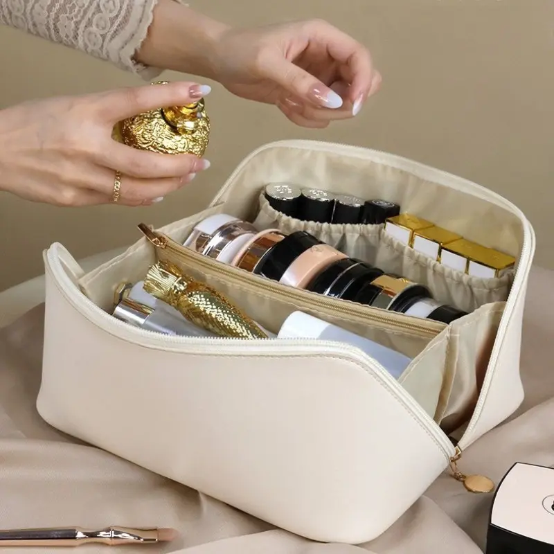 Expandable Travel Makeup Bag, Large Capacity Portable Cosmetic Organizer with Zippered Pockets, Durable Luggage Storage, Multiple Colors Available, Travel Cosmetic Bags