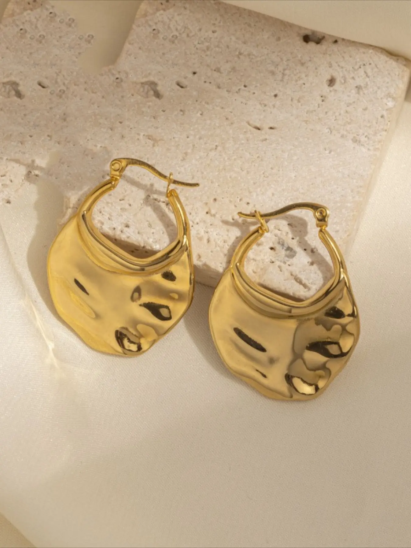 Vintage Charm Golden Plated Hammered Textured Oval Hoop stainless steel Double up Earrings Elegant Commuter Women Fashion Accessories Daily Vacation Gift From A Best Friend Mother's Day, Anniversary Gift