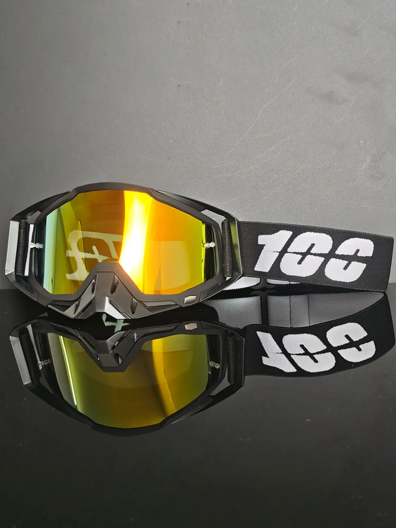 Men's and women's ski goggles, windproof design, durable snow goggles, providing optimal visibility, comfortable fit, stylish winter sports snow goggles