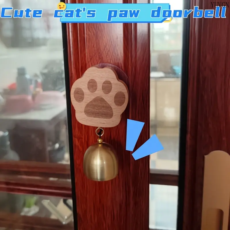 1pc of an Adorable Cat Paw Doorbell, Crafted from Wood, Perfect for Decorating Your Home Entrance, Windows, And Even Bathrooms Or Bedrooms. It Makes a Delightful Sound And Serves As a Charming Gift for Others