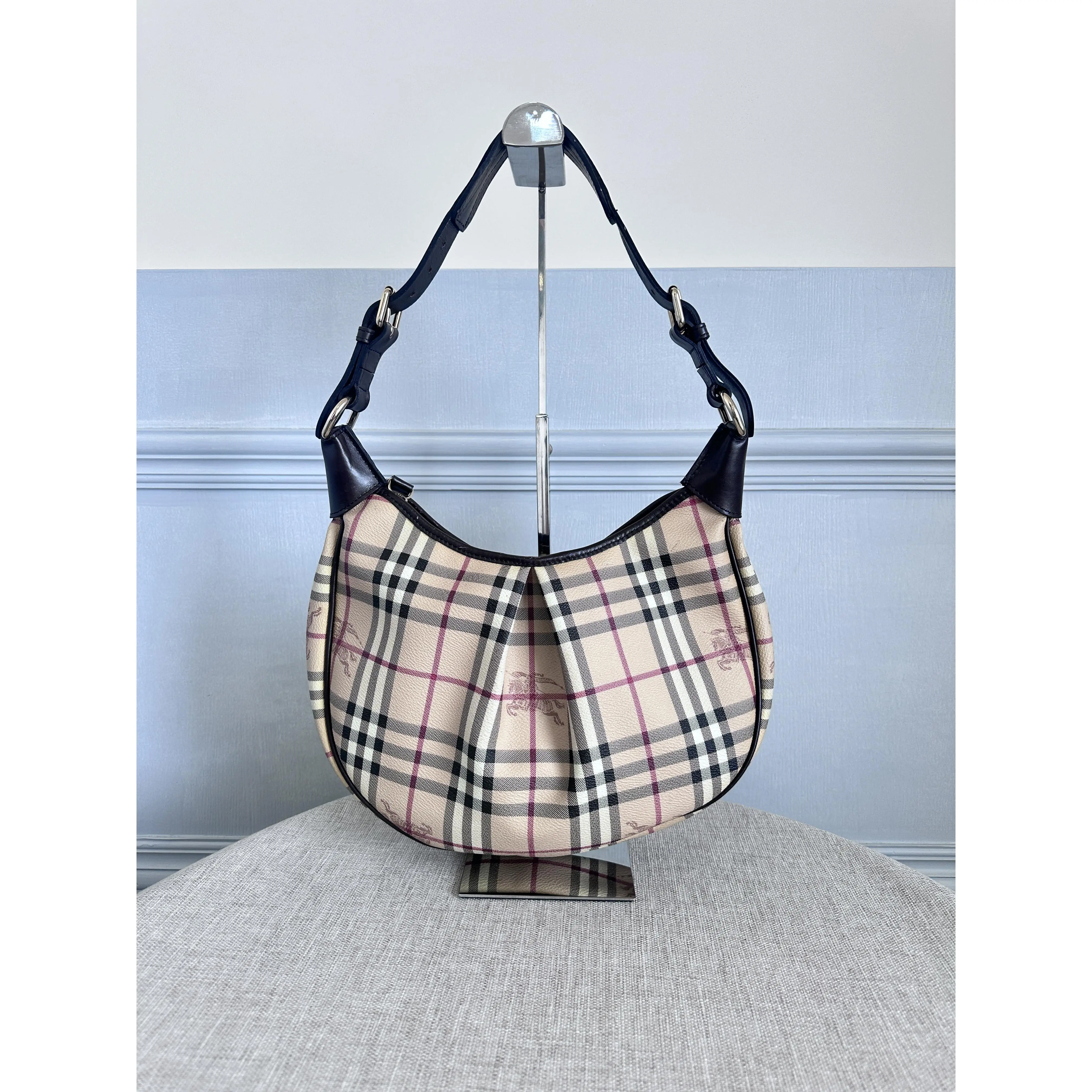 Pre-owned BURBERRY Vintage Haymarket Check Hobo Shoulder Bag Adjustable Leather Strap