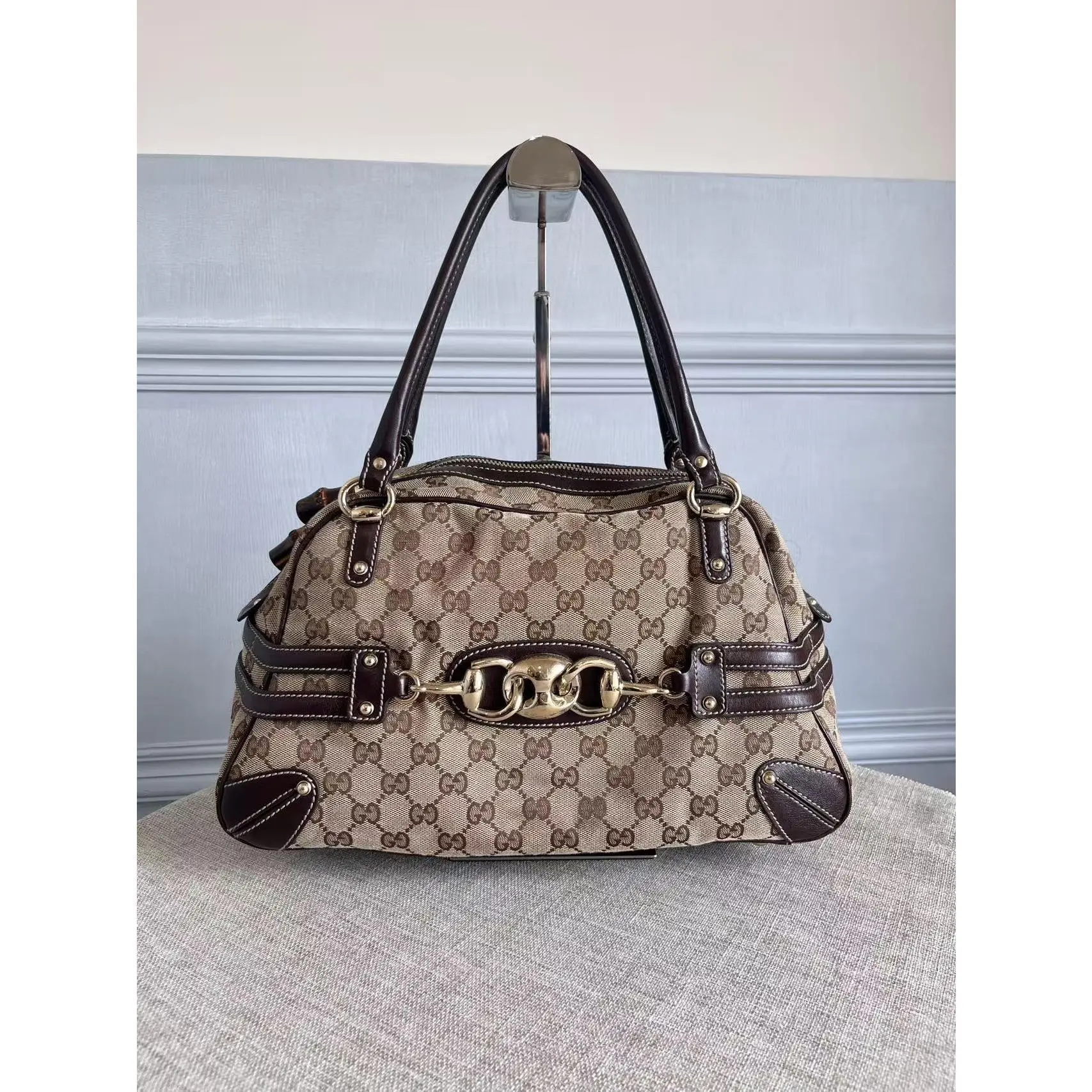 Pre-owned GUCCI Authentic Vintage GG Monogram Canvas Bowling Bag Horsebit Gold Hardware Dark Brown Leather Trim Bamboo Accent Top Handle Handbag