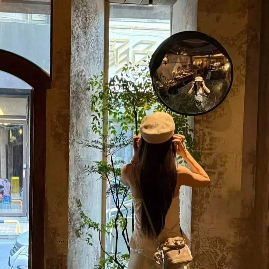 Multi-Functional Convex Wide-Angle Decorative Mirror with Brim, Optical Grade, Durable, Minimalist Design, Abs Frame, 160°+ View, Ideal for Bedroom, Entryway, Store, Garage, Hallway