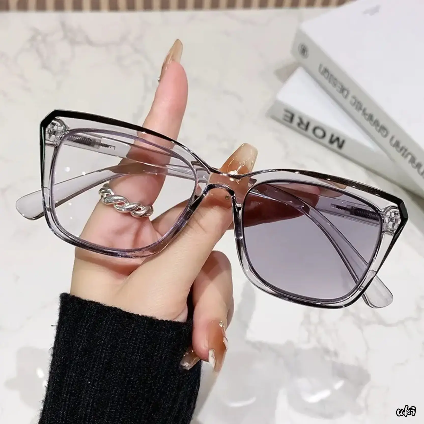 Women's Trendy Casual Fashion Eyeglasses - Lightweight Square Frame Progressive Multifocal Reading Glasses with Light-Shift Tint, Daily Use, Ideal Gift