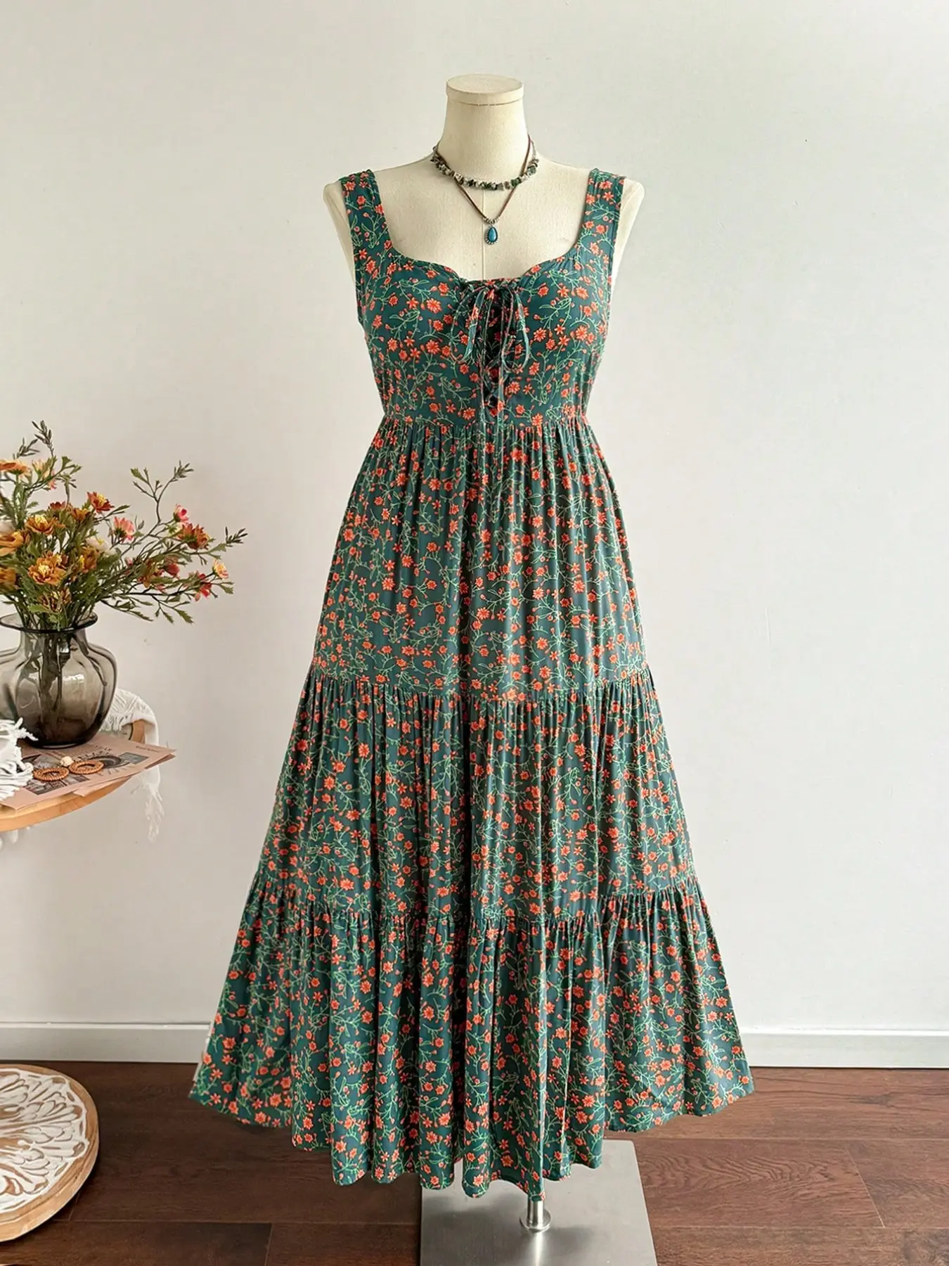 Plus Size Women's Boho Floral Print Sleeveless Halter Dress, Summer Vacation Daily Wear, Waist Cinch Design, Casual Style, Perfect for Outdoor Activities