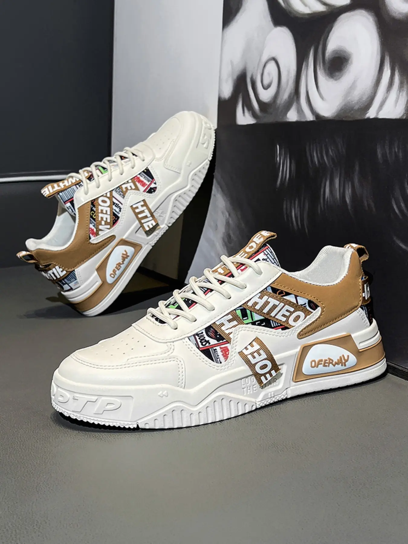 2026 New Men's Graffiti Print Platform Athletic Skate Shoes with Woven Ribbon Decor, Embossed Letter Pattern on Side, Cushioned Anti-Slip Lightweight Thick Sole Sneakers, Suitable for Daily Commute, School, Hip Hop Street Style & Outdoor Casual Wear