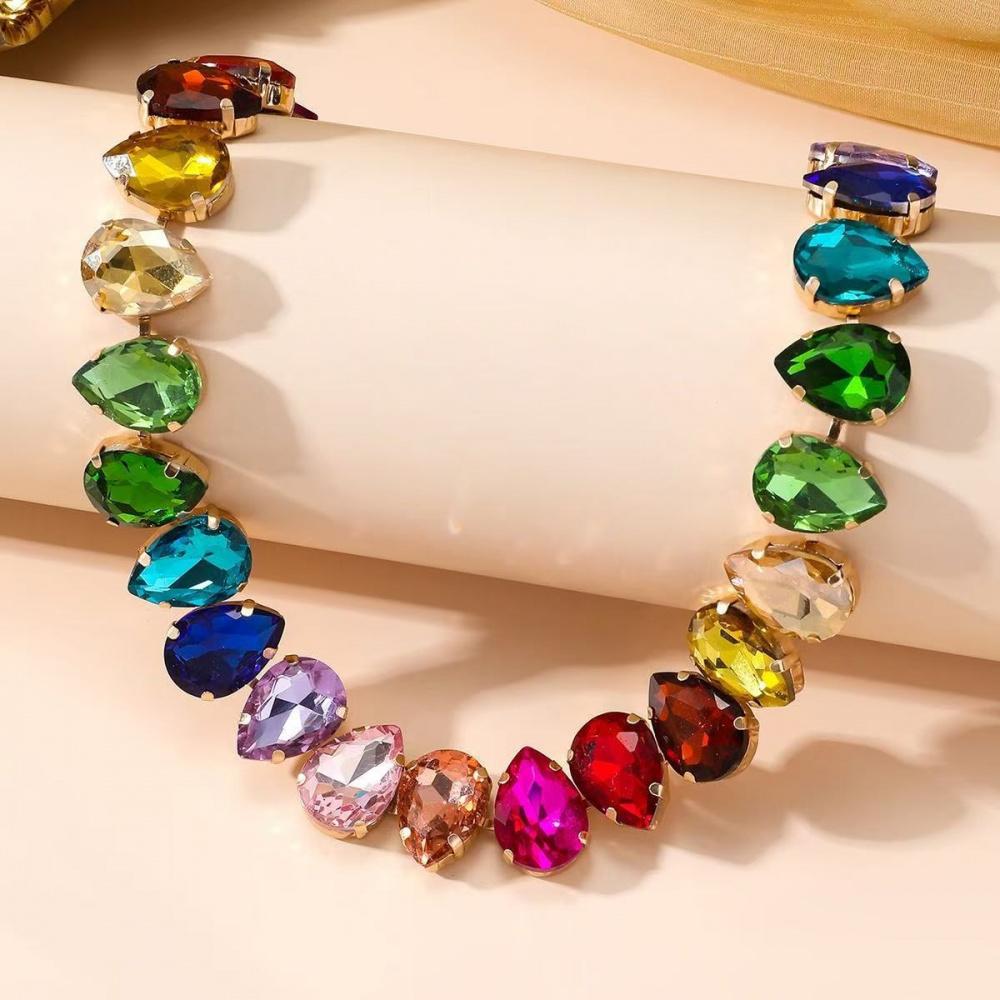 Colorful Dopamine Jewelry, Candy-Colored Large Gemstone Necklace, Bold Rainbow Crystal Necklace, Fashionable Aesthetic Jewelry for Summer Parties