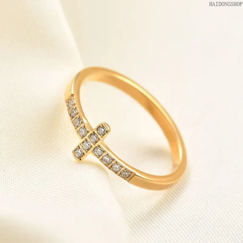 Gold Plated Eternal Intersection Cross Band Ring for Women, D Color VVS Synthetic Moissanite Infinity Wedding Engagement Ring, Elegant Stackable Jewelry, Ideal Gift for Birthday, Anniversary, Valentine’s Day & Mother’s Day