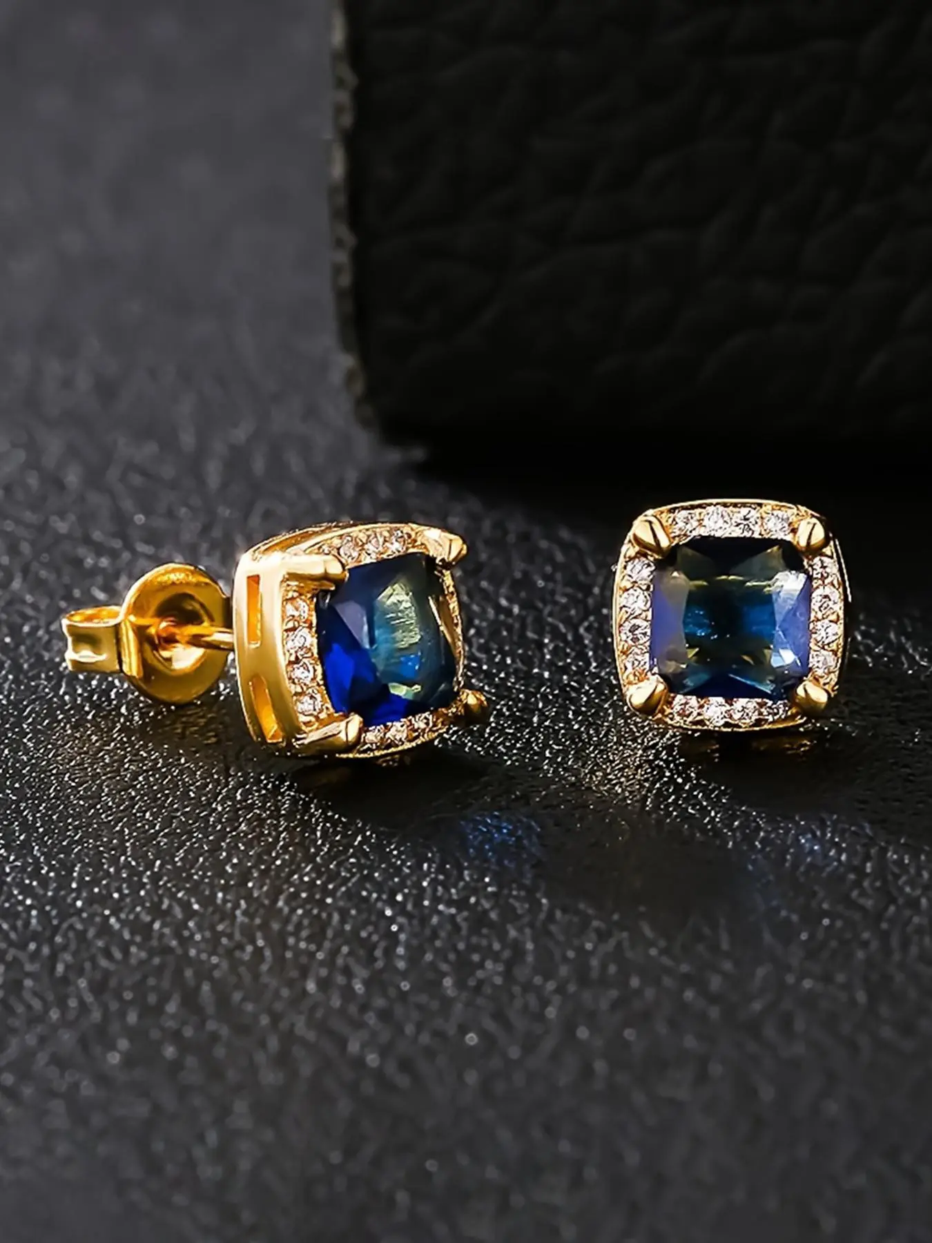 1 Pair 18k Gold Plated Square Zircon Stud Earrings, Mini Punk Jewelry, Fashionable Accessory, Unisex, Perfect Gift for Christmas and Valentine's Day