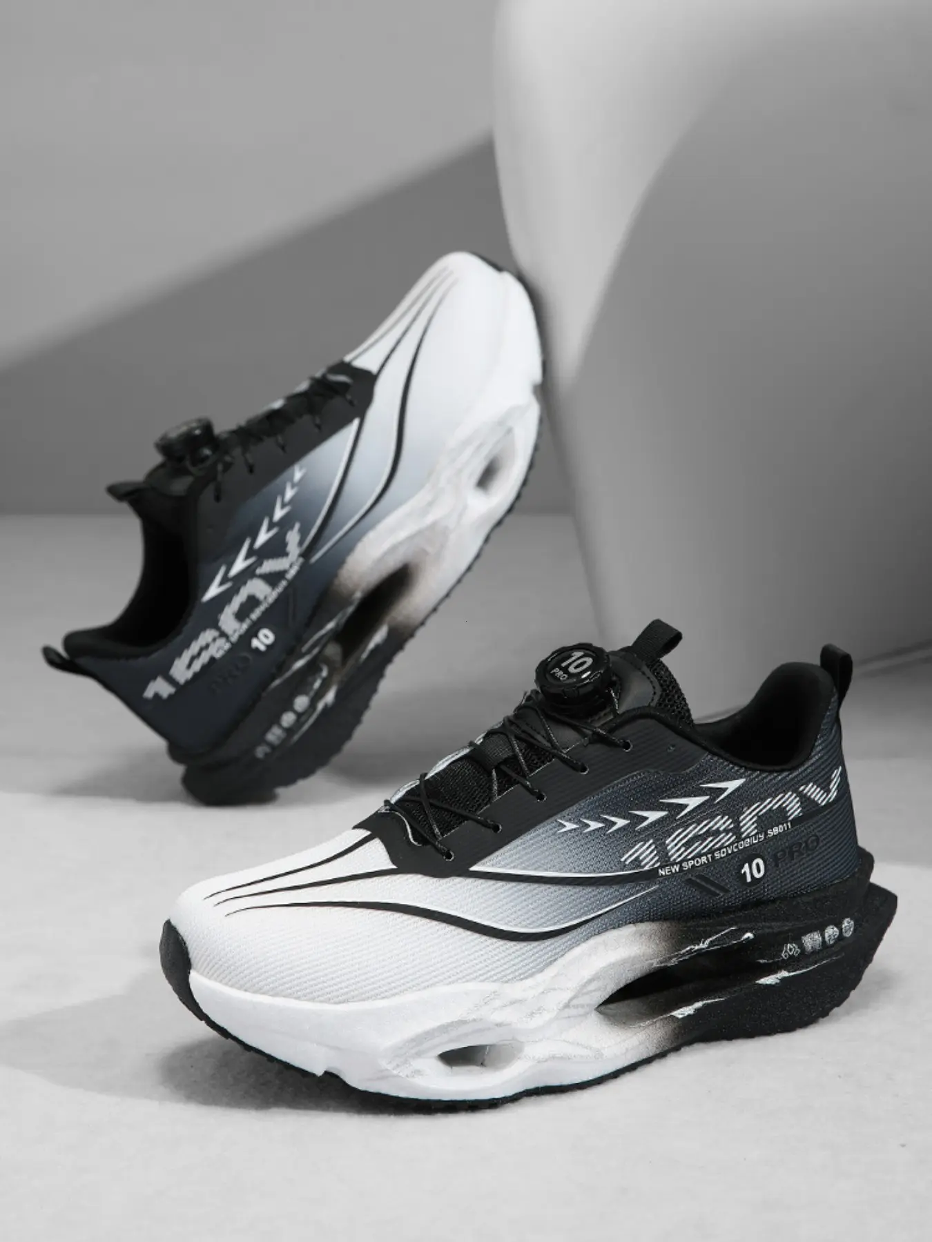 Men's Casual Running Shoes, Cushioned Running Shoes, Shock Absorbing Durable Sports Shoes, Lightweight Breathable Fashion Sneakers, Carbon Plate Stability, Soft Sole, Sporty Running Shoes
