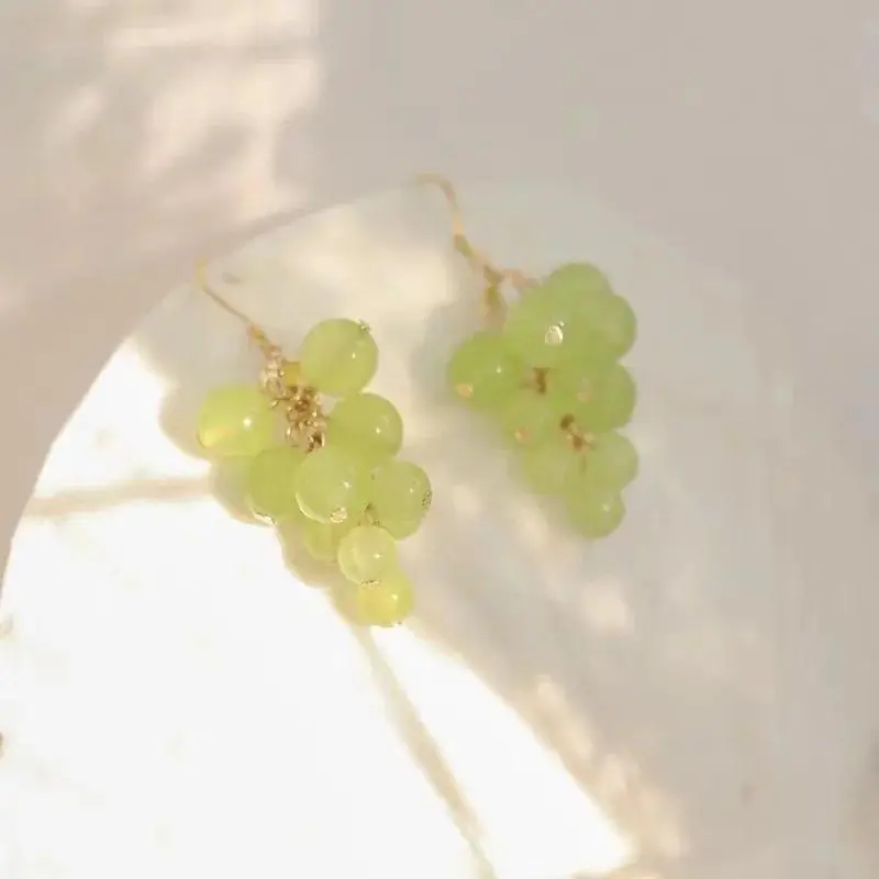 Cute Mini Grape Earrings for Women Simple Fruit Green Red Beads Drop Dangle Hook Earring Party Trendy Jewelry Accessories Gift