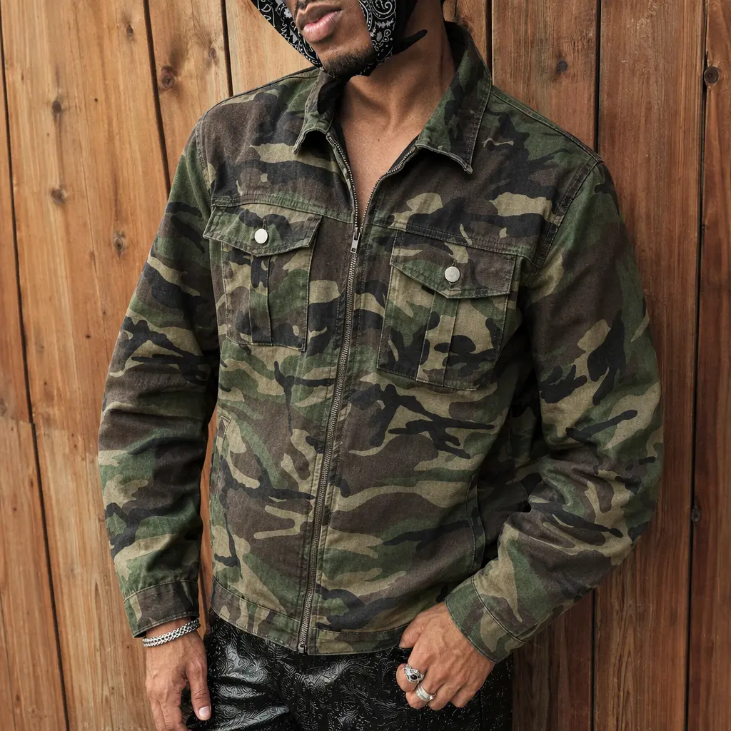 Men Classic Woodland Camo Print Cropped Workwear Jacket Lapel Collar Full Zip Multi Pocket Long Sleeve Camouflage Coat Vintage Military Streetwear Outerwear For Urban Skate Daily Guys Spring Fall Casual Outfits