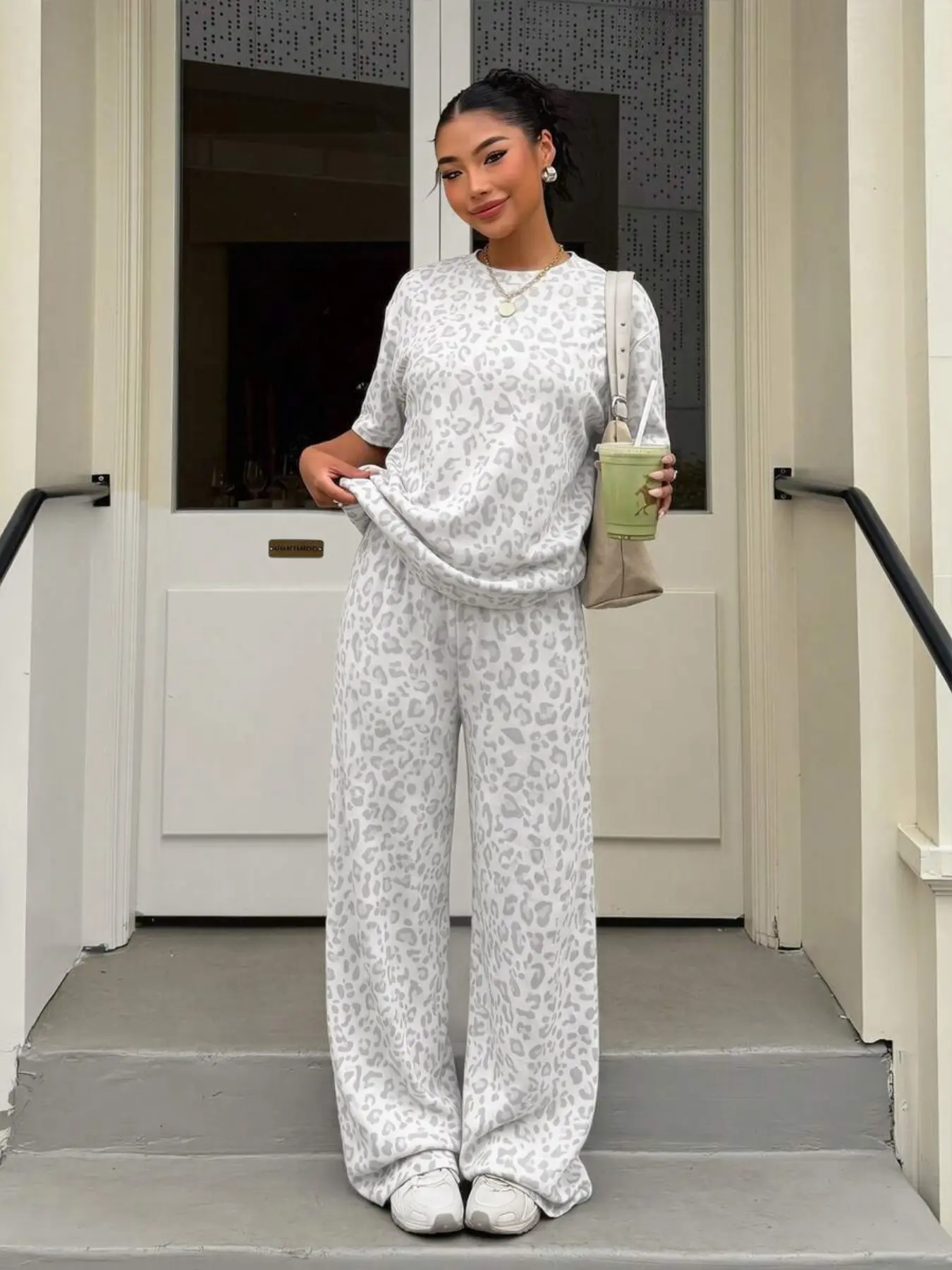 Vintage Millennial Leopard Print Set, Loose-Fit Oversized Short Sleeve Top and Drawstring Pants, Casual Daily Wear, Women's Fashion