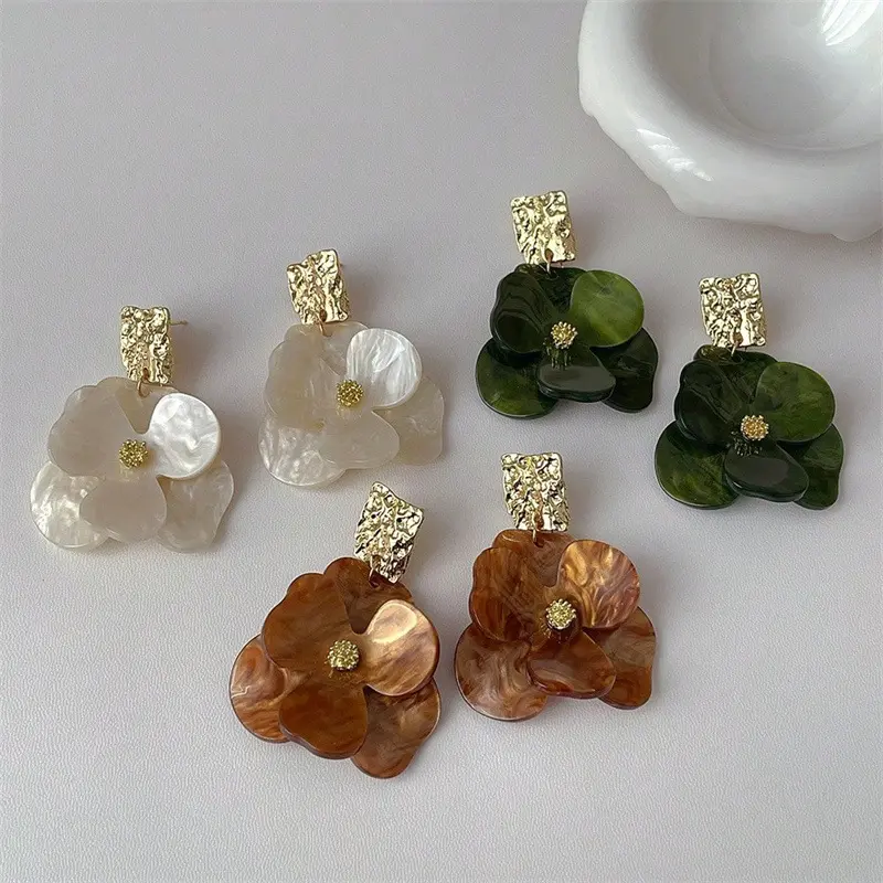 Retro French Flower Earrings for Women, Elegant Minimalist Drop Earrings, Trendy Versatile Fashion Jewelry, Chic Statement Design Niche Aesthetic Earrings, Lightweight Daily Wear Accessories for Work, Dating, Party, and Casual Outfits