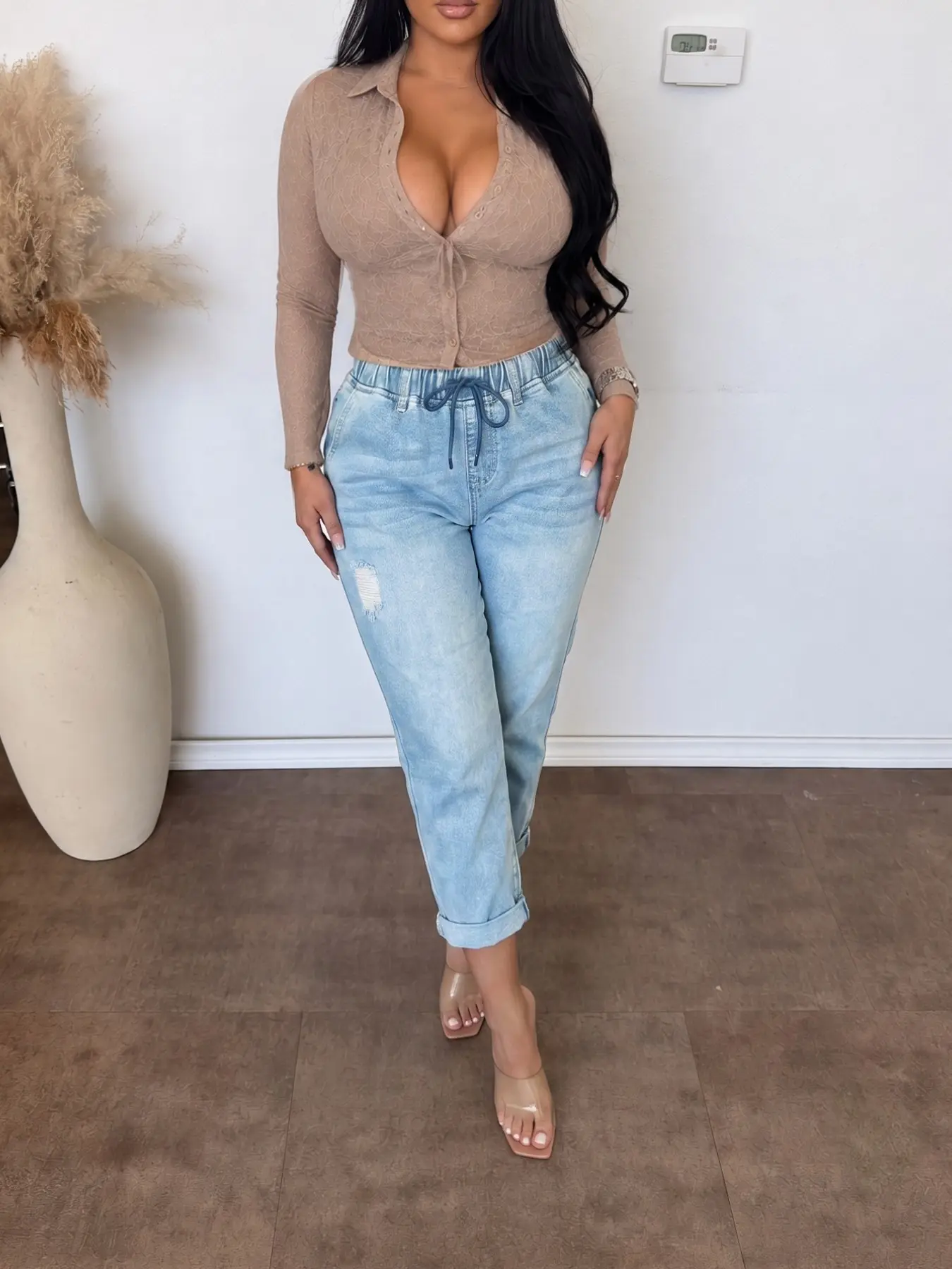 Women's Plus Size Elastic Waist Drawstring Light Blue Ripped Boyfriend Denim Jeans, Casual Streetwear for All Seasons