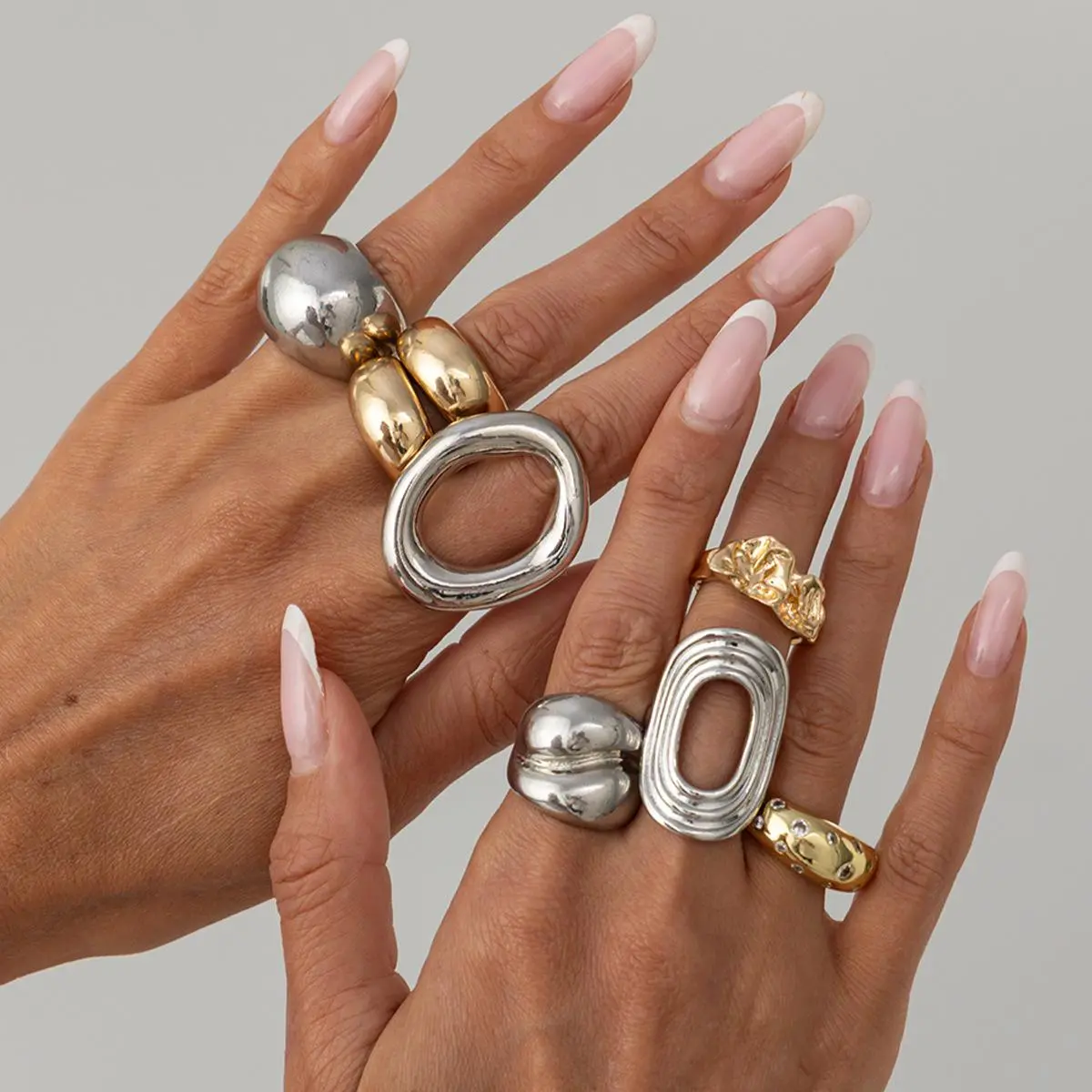 8-Piece Mixed Metal Unique Rings Set - Alloy Faux Crystal, Cyberpunk Stack, Liquid Gold-Silver, Chunky Hollow Statement Exquisite Trendy Ring, Accessories for Women Stylish Funky Unique Accessories for Baddie Aesthetic Costume Jewelry, Stylish Accessories