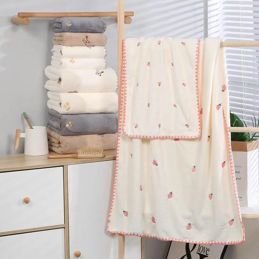 Soft Coral Fleece Towels Set Peach Bear Cherry Embroidered Face Bath Towel for Bathroom Kids Adults Super Absorbent Hand Towels