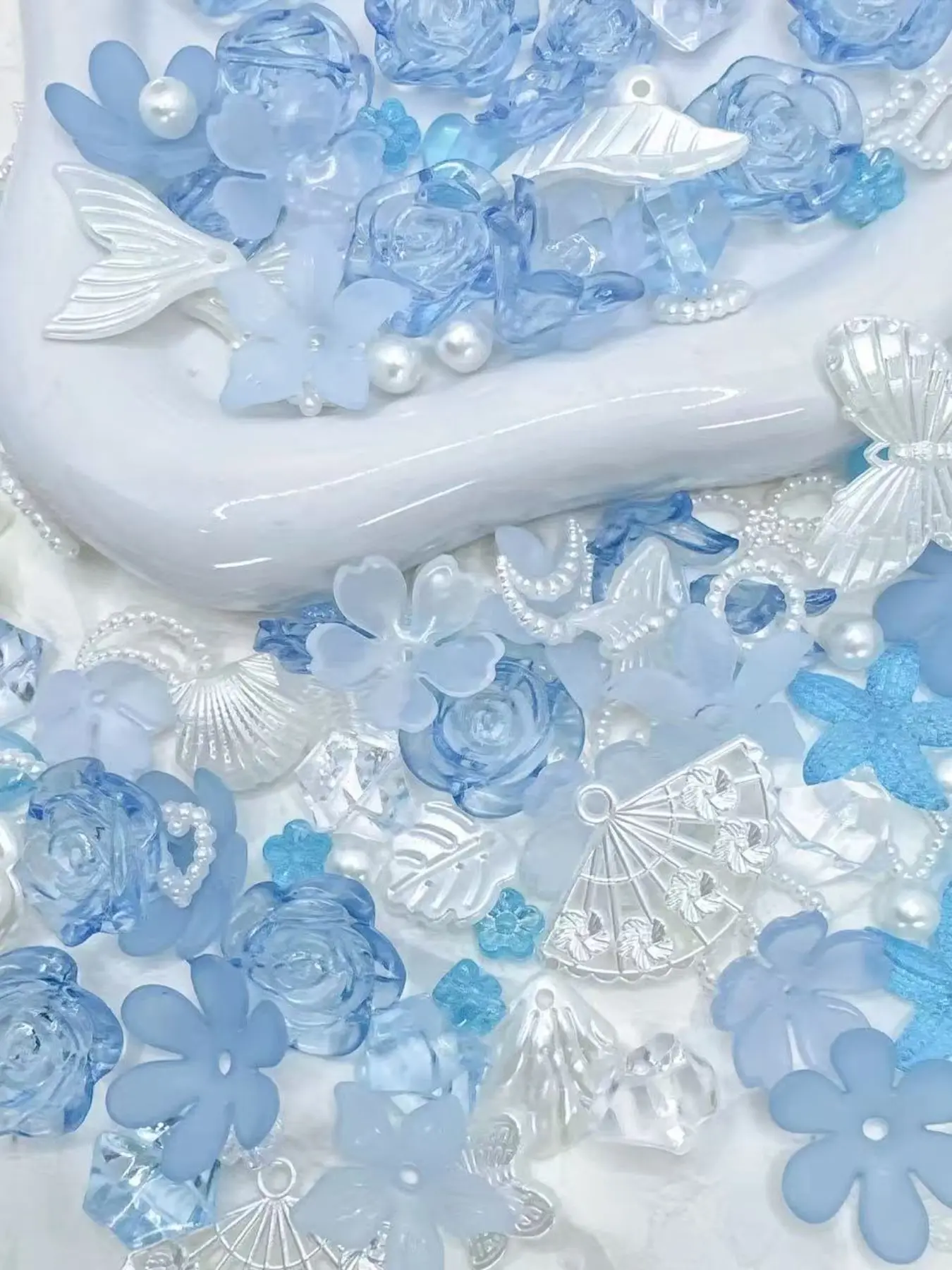 100pcs Light Blue Abs Beads Jewelry Making Kit, Petal Butterfly Flower Charms, DIY Necklace Bracelet Headpiece Accessories