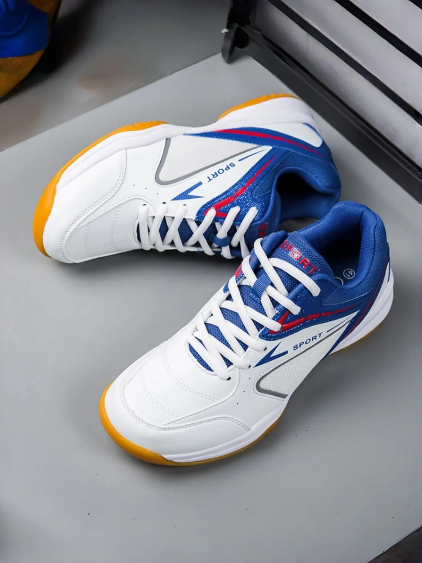 Unisex Volleyball Shoes, Table Tennis and Badminton Shoes, Ideal for Matches, Training, Durable Anti-Slip Breathable Design, Athletic Shoes
