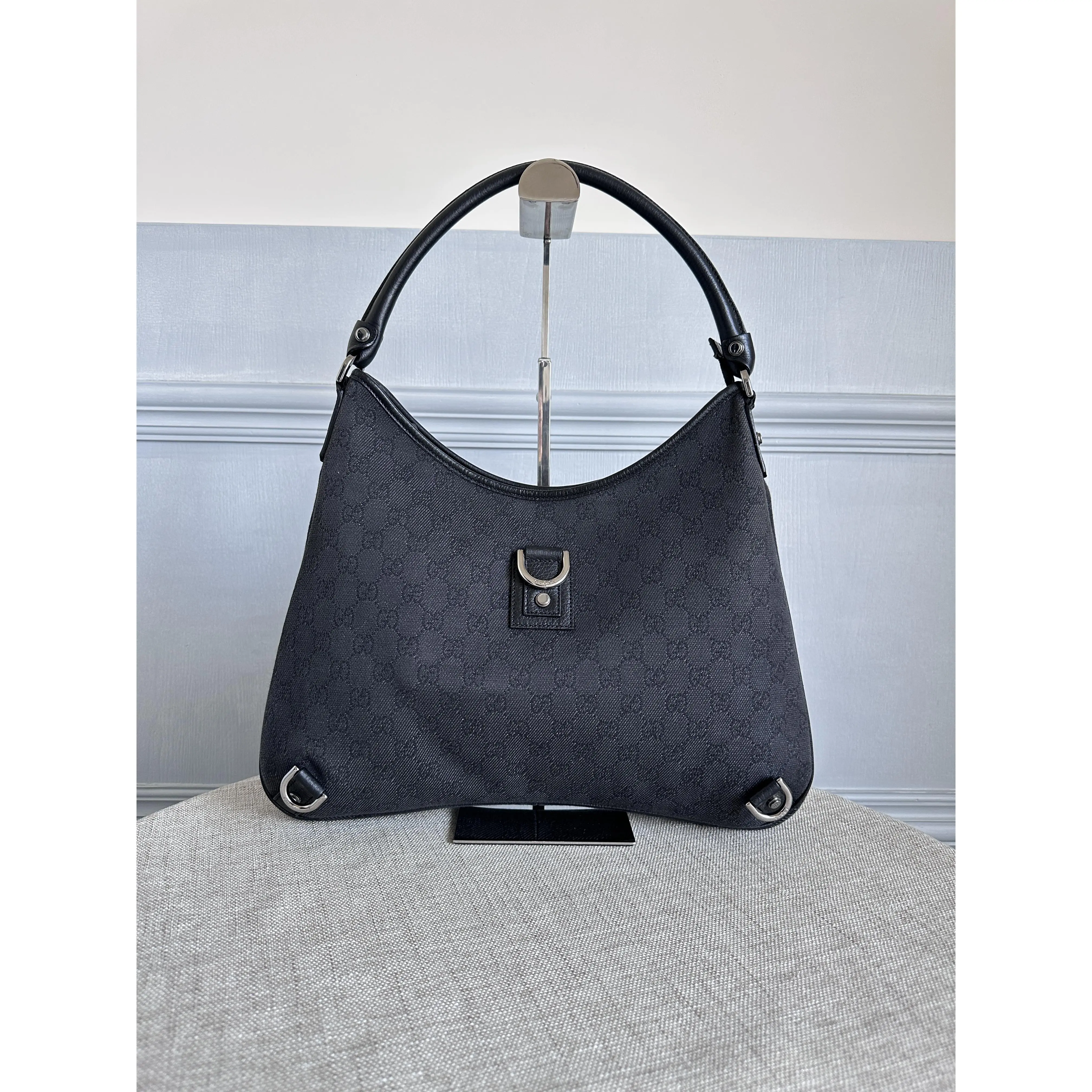 Pre-owned GUCCI Abbey D Ring GG Canvas Hobo Shoulder Bag Curved, Metal Rivets, Spacious Everyday Bag for Everyday Use, Bags For Everyday