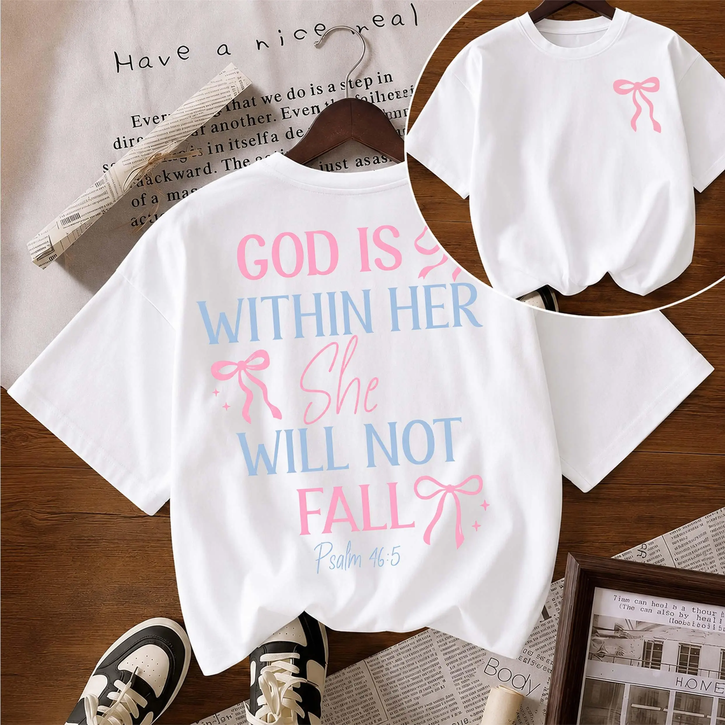 Women's Pure Cotton Short-Sleeve T-Shirt ("MaMa Bow") — A Unisex Casual Staple, Particularly Ideal For Spring And Summer Wear. Featuring A Cool Graphic Design And A Classic Crew-Neck Cut, It Is Suitable For All Four Seasons.