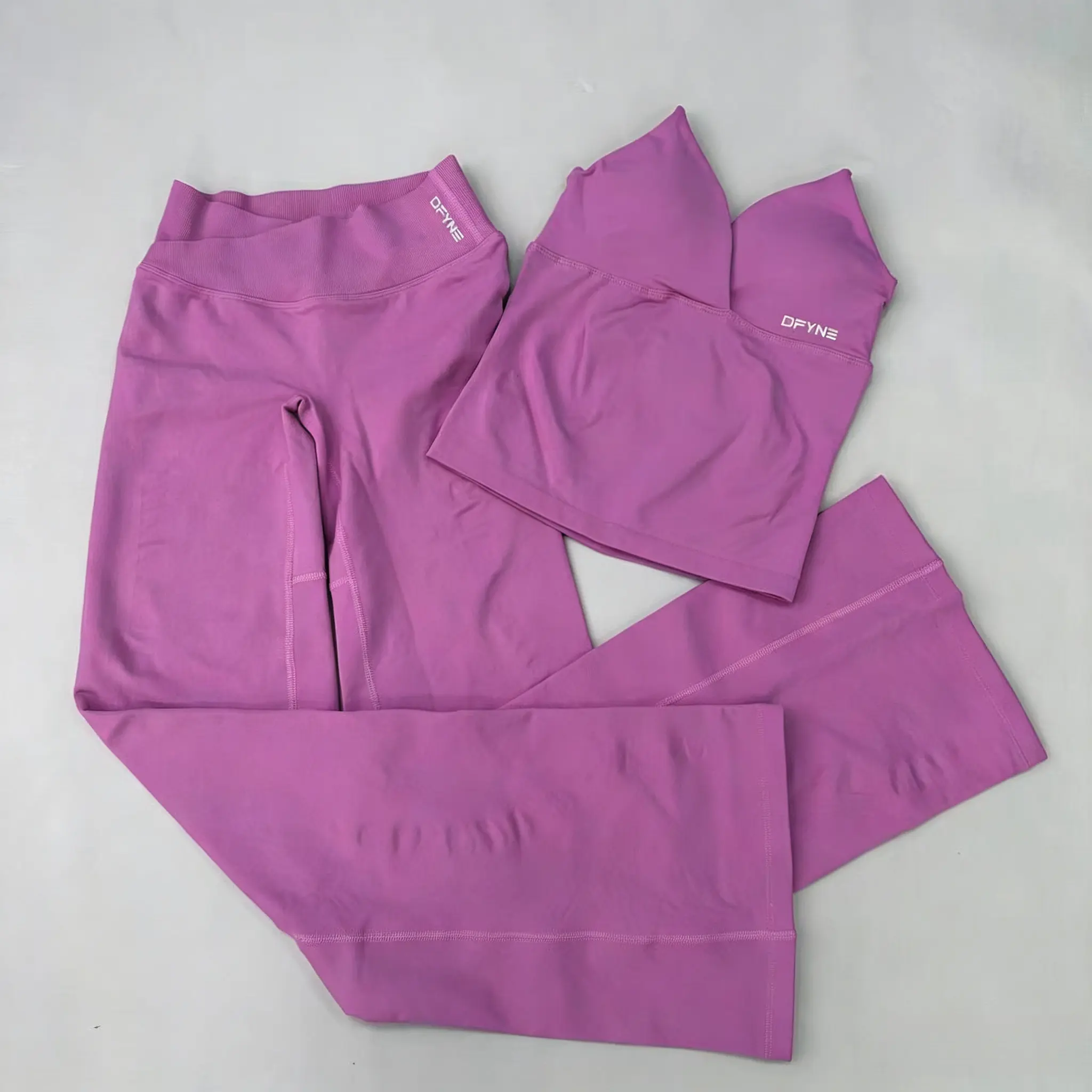 DFYNE Women's V Neck Tank Sports Bra & Flare Yoga Pants Set - Seamless 2 Piece Gym Outfit