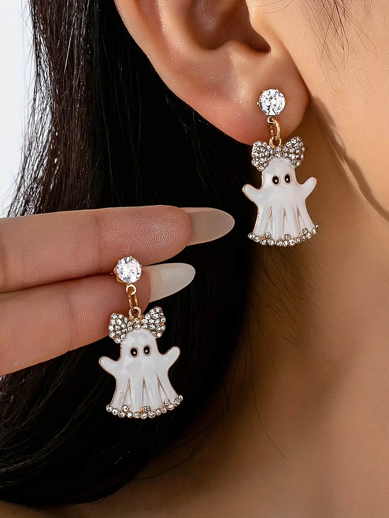 1 pair of retro quirky Halloween ghost earrings for women Jewelry