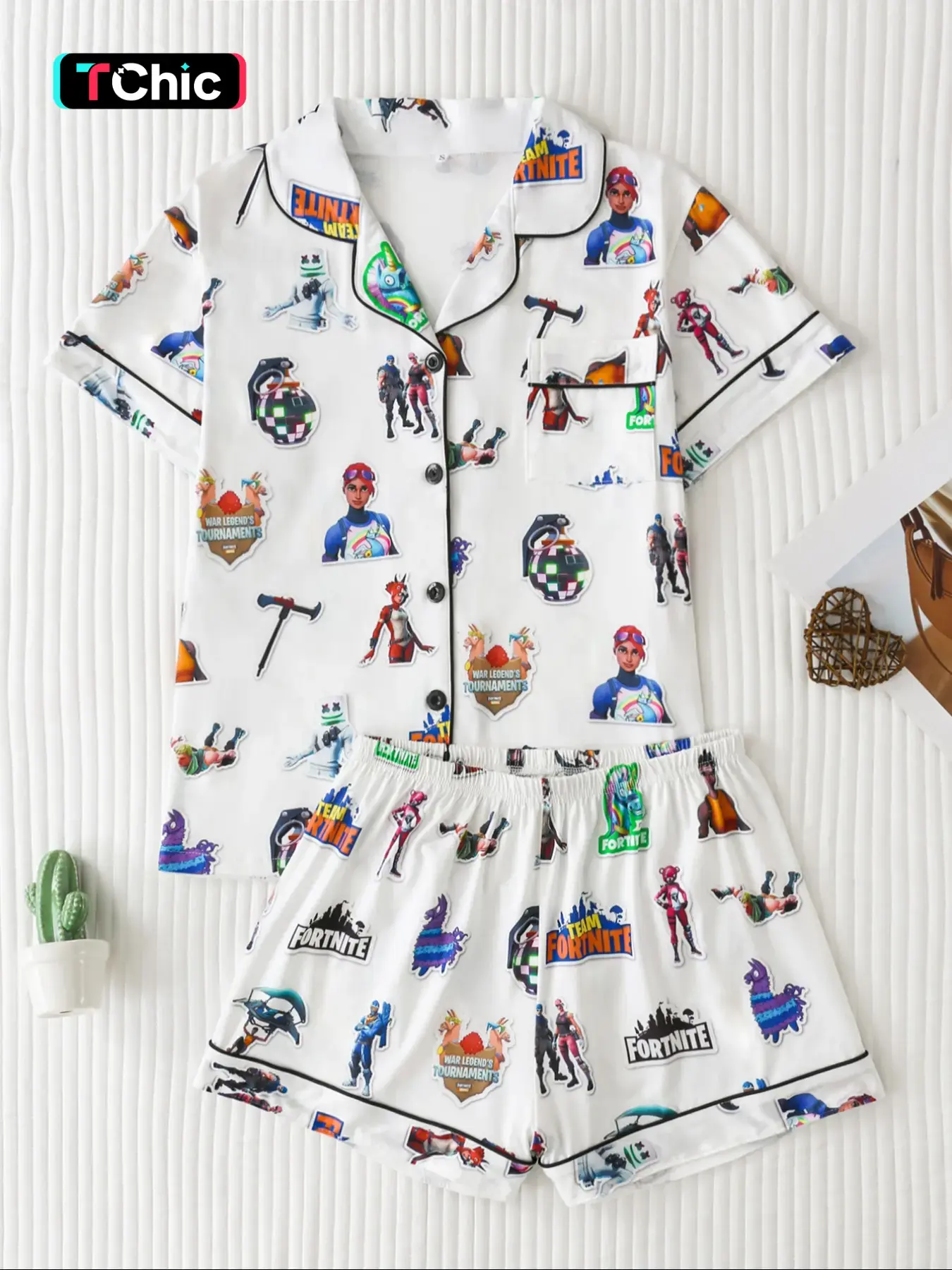 Fortnite Player Short Sleeve Pajama Set, Cartoon Print, Fitted Design, All-Season Comfortable Sleepwear for Women