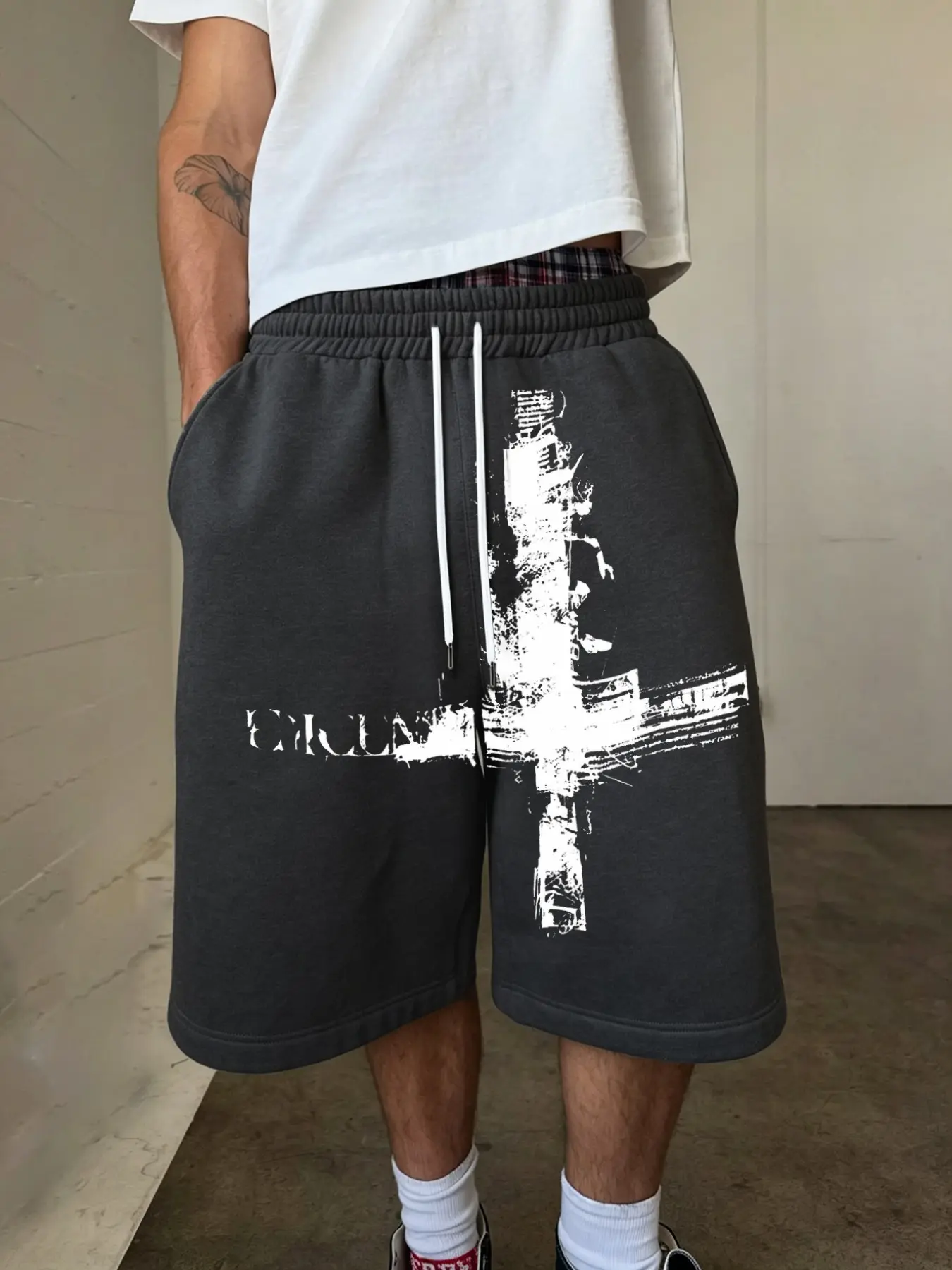 Men's Fashion Street Style Sweatpants, Loose-Fit Six-Quarter Length, Comfortable Breathable Fabric, Premium Solid Color for Daily Wear