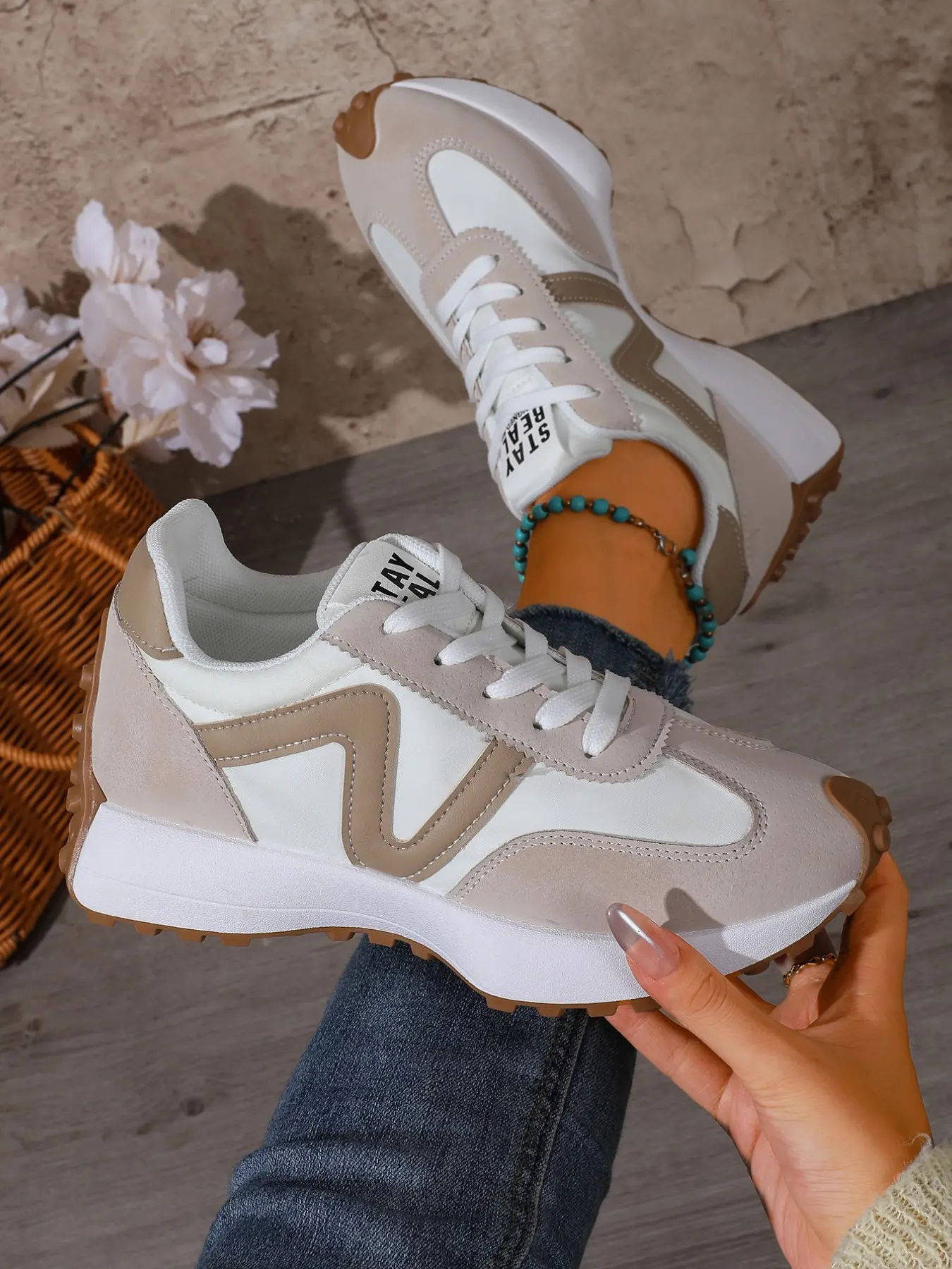 Women's Patchwork Trainer Shoes, Height-Boosting Thick Sole, Durable Outdoor Sneaker Walking Shoes, Casual Sporty Style, Round Toe, All Seasons