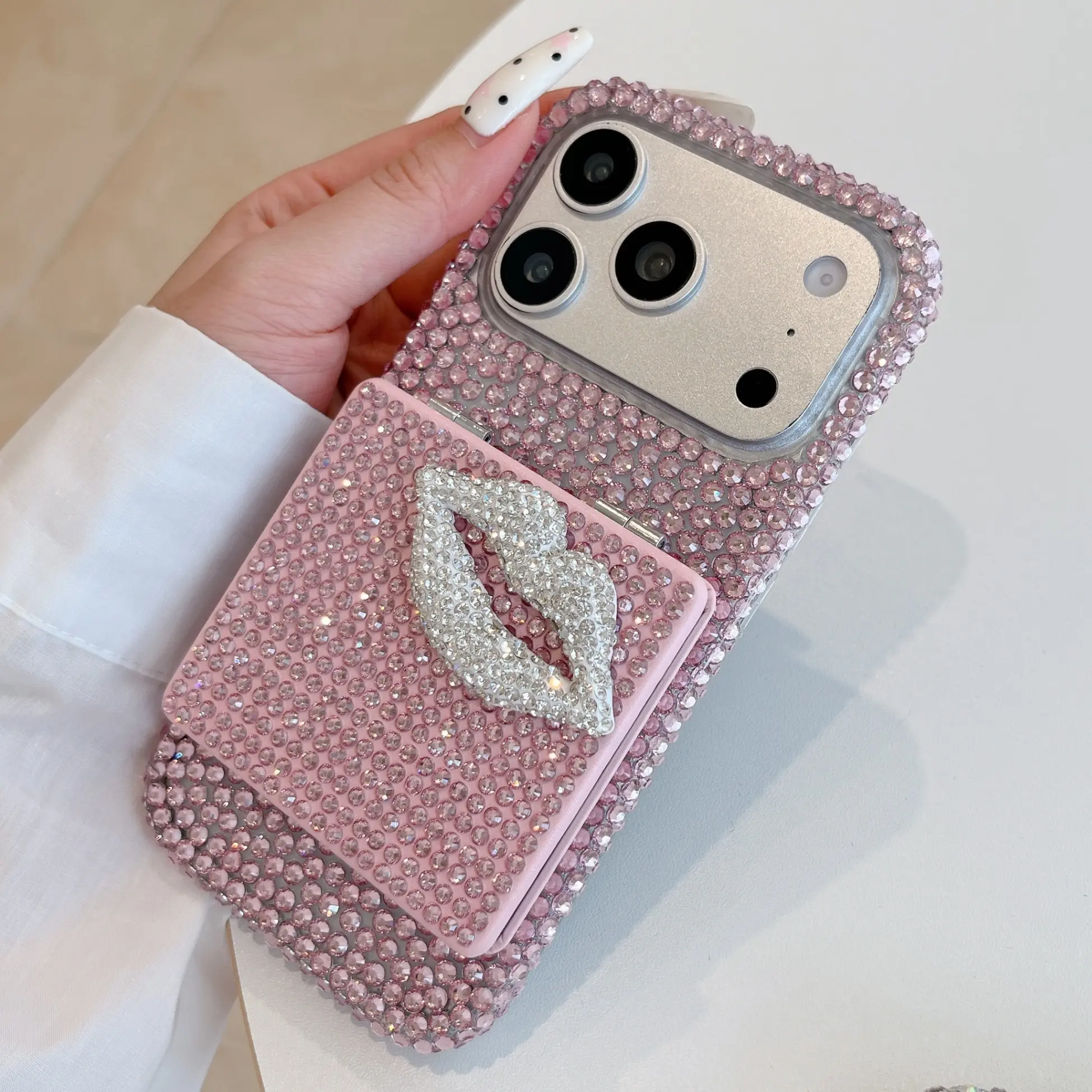 Full Diamond iPhone Case, Lip Mirror Stand Combo, Heart Bead Bracelet, High Aesthetic Y2K Style, Anti-Drop Protection Shell, Cover, Accessories