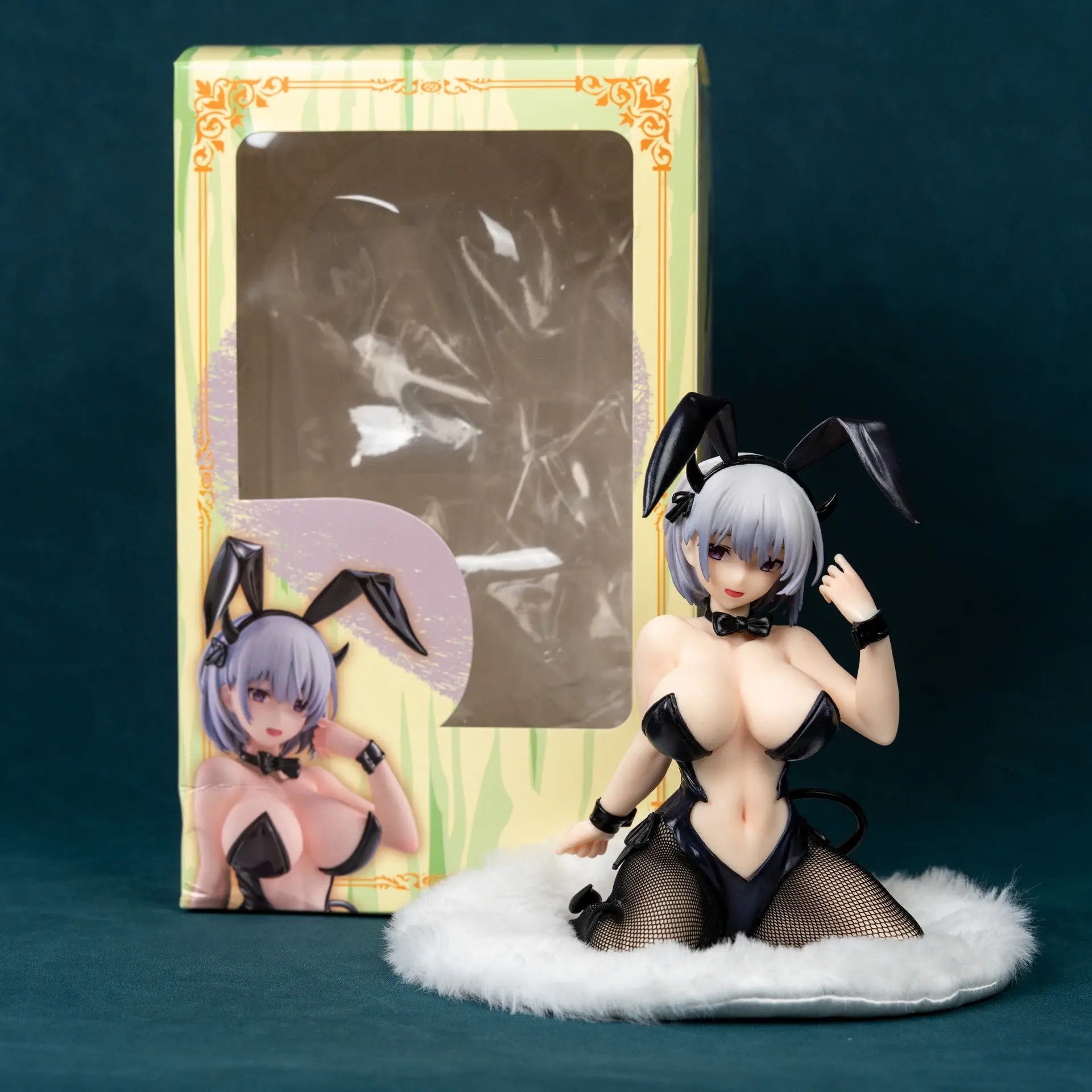 Cute Anime Girl Figure, Kneeling Bunny Girl Handmade Model, Collectible Decoration Piece, Ideal Gift for Fans of Japanese Culture, Bunny Figurines