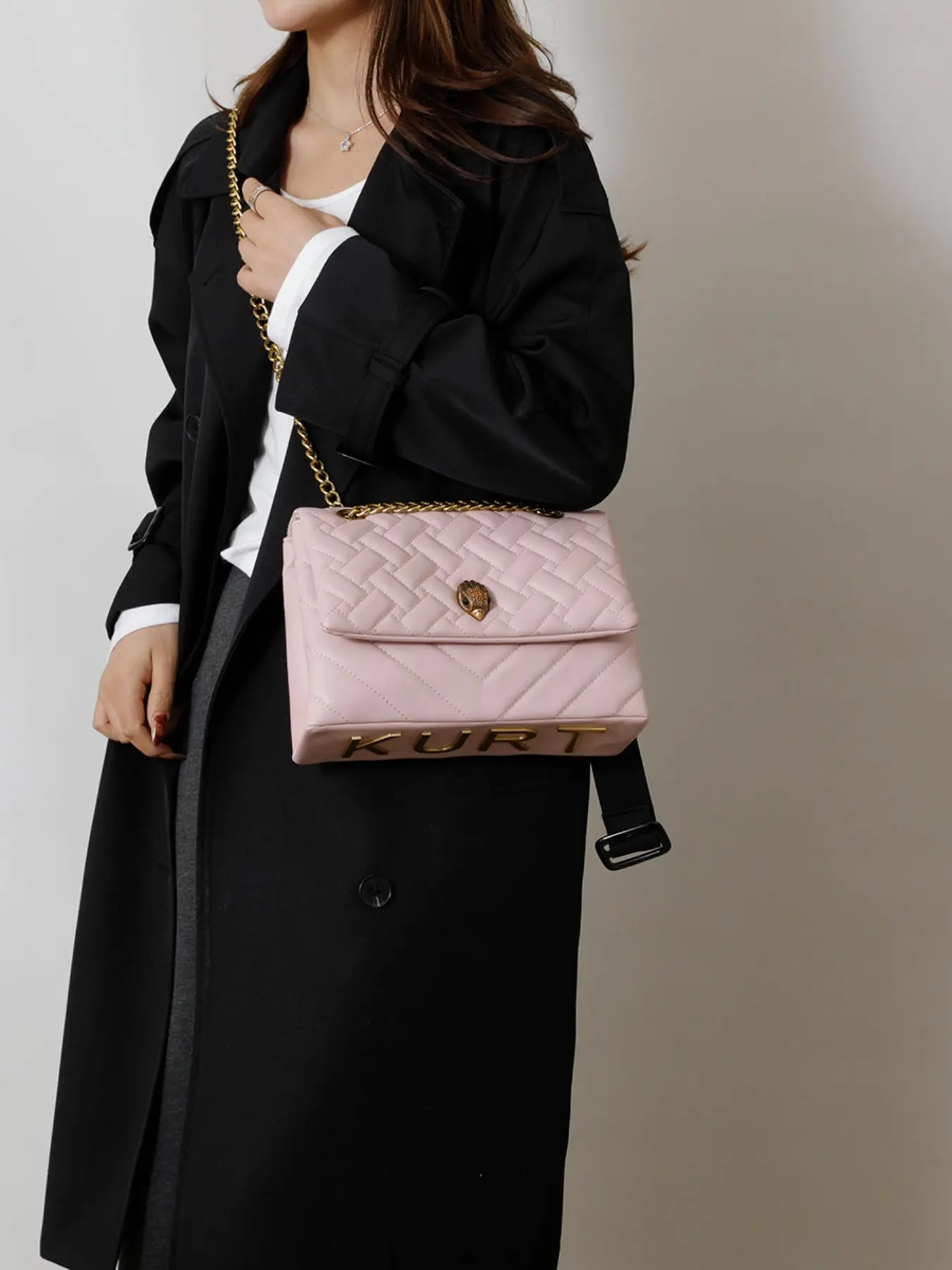 Trendy Rhombus Chain Women's Bag, Stylish Letter Design, High-End Handbag, Crossbody Shoulder Bag, Fashionable Small Square Backpack, Fashion Crossbody Bags