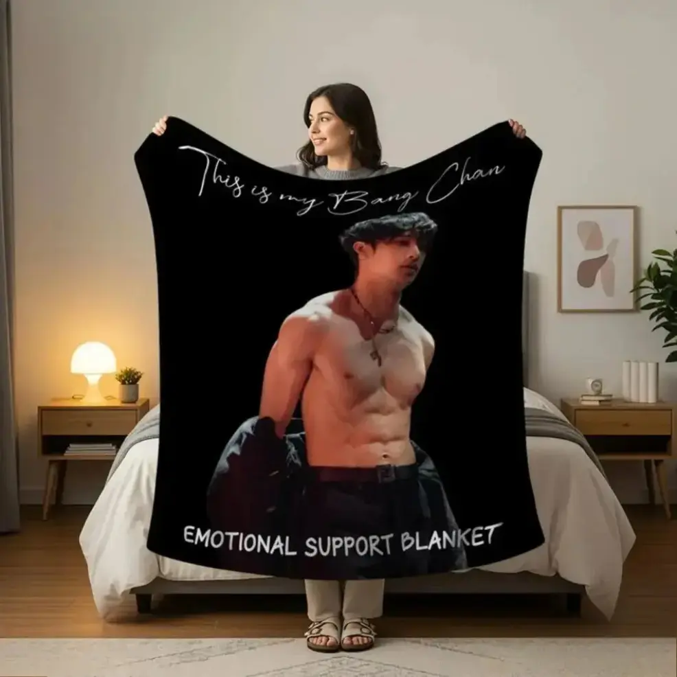 Modern Music Artist Graphic Cozy Bedroom Bedding Decor Blanket, Baby blankets and adult blankets, Soft Warm Flannel Bed Throw for Sofa and Bed, Unique Music Fan Style Home Blanket, Relaxing Room Accent Gift for Music Enthusiasts, Friends and Daily Naps