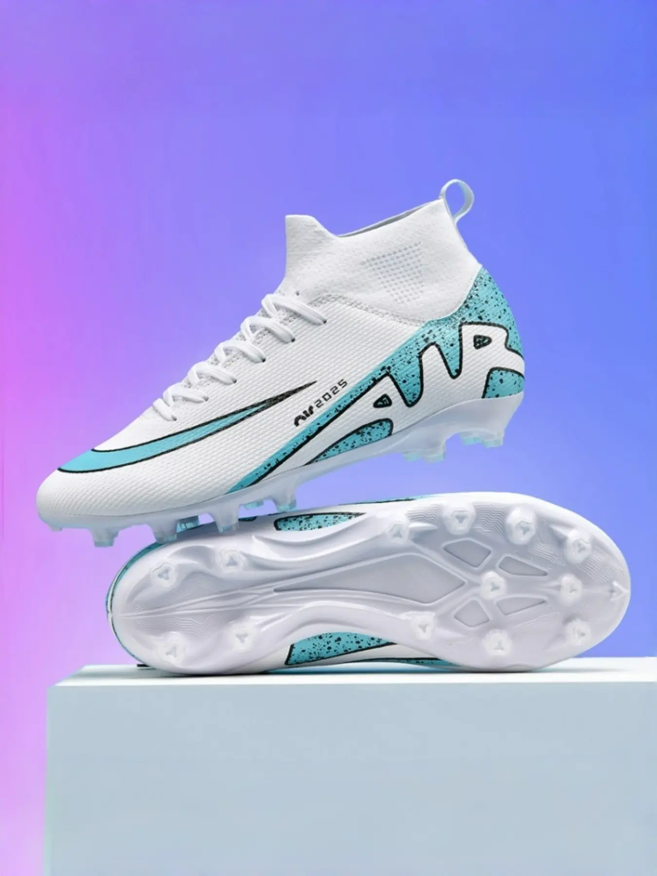 New Anti-Slip Soccer Shoes, High-Top Ag Studs Men's Football Boots, Breathable Sport Shoes, Couples Outdoor Professional Soccer Shoes, Sports Football Shoes