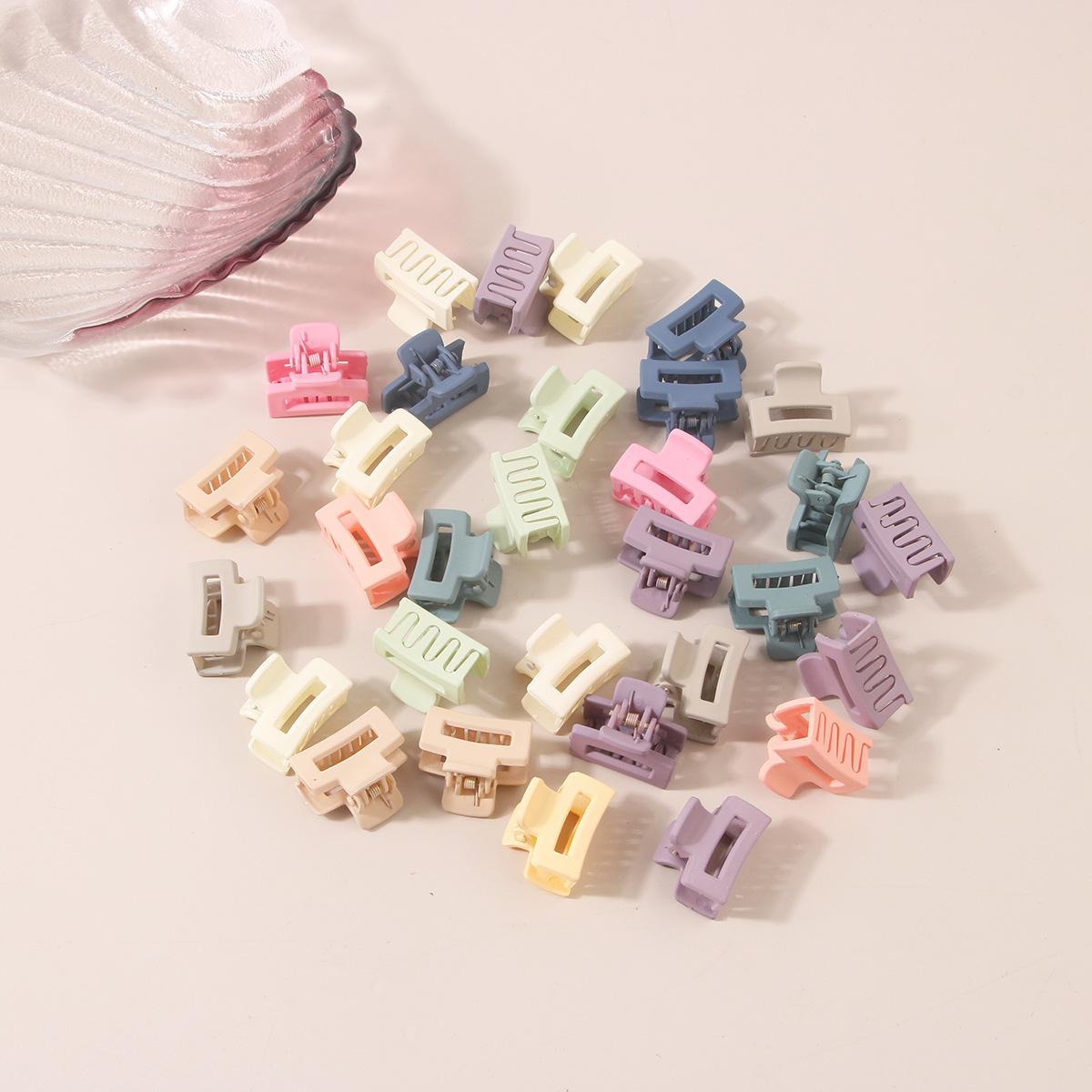 (Gift) Mini Small Claw Clip Ins High-End Matte Bangs Clip DIY Cute Women Hair Clip Shark Clip Hair Accessories