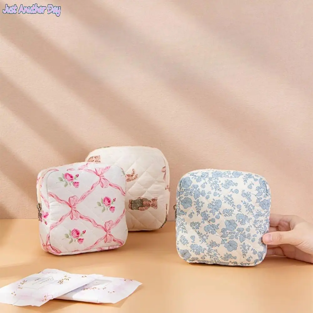 Floral Sanitary Pad Organizer Bag, Large Capacity Feminine Hygiene Pouch with Multi Compartments, Portable Period Storage Case for Travel, Cosmetics & Daily Essentials