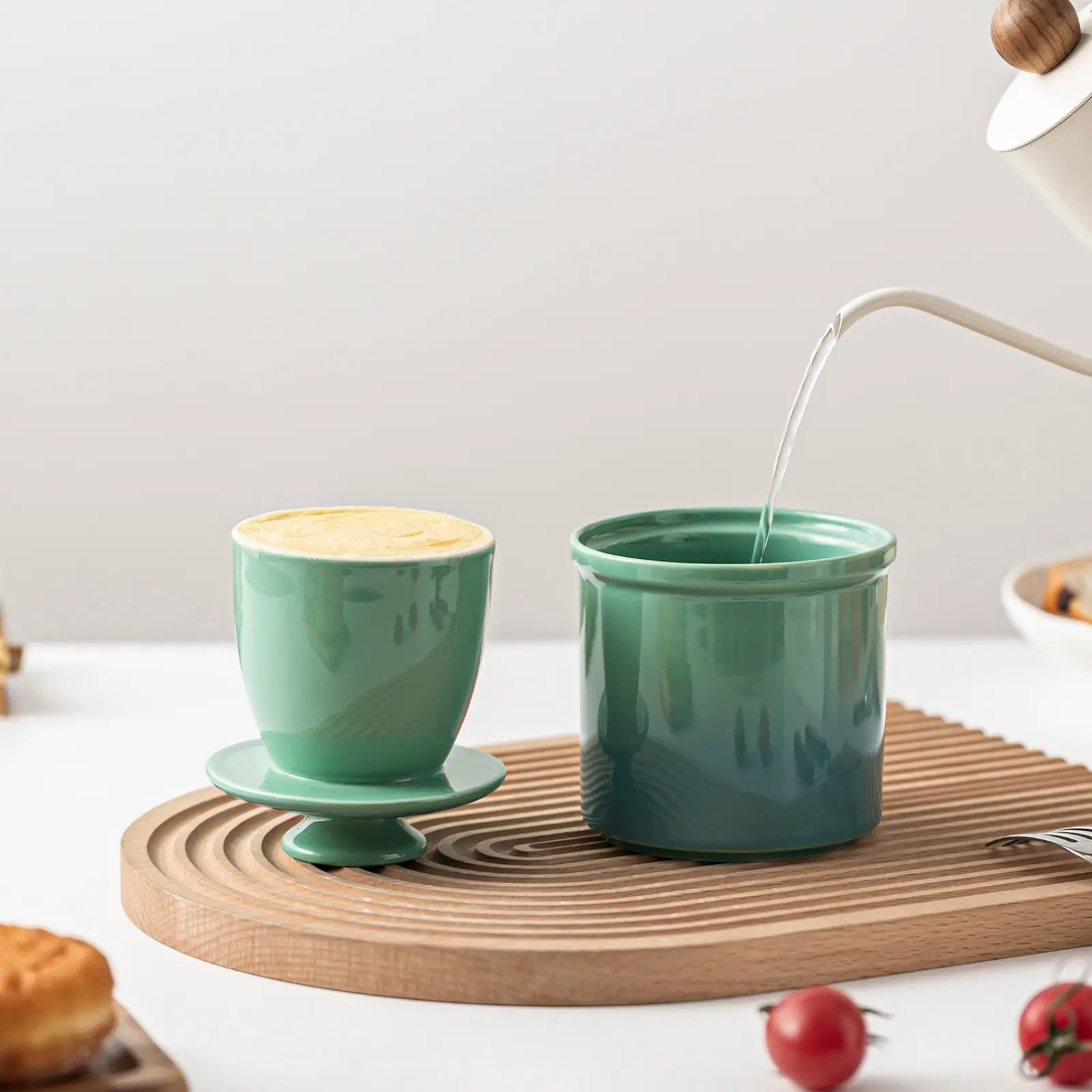 Ceramic Butter Crock with Water Seal, Keeps Butter Soft Fresh & Spreadable, Ideal for Kitchen Storage Containers, Durable Ceramic Material, Kitchen Preservation Container
