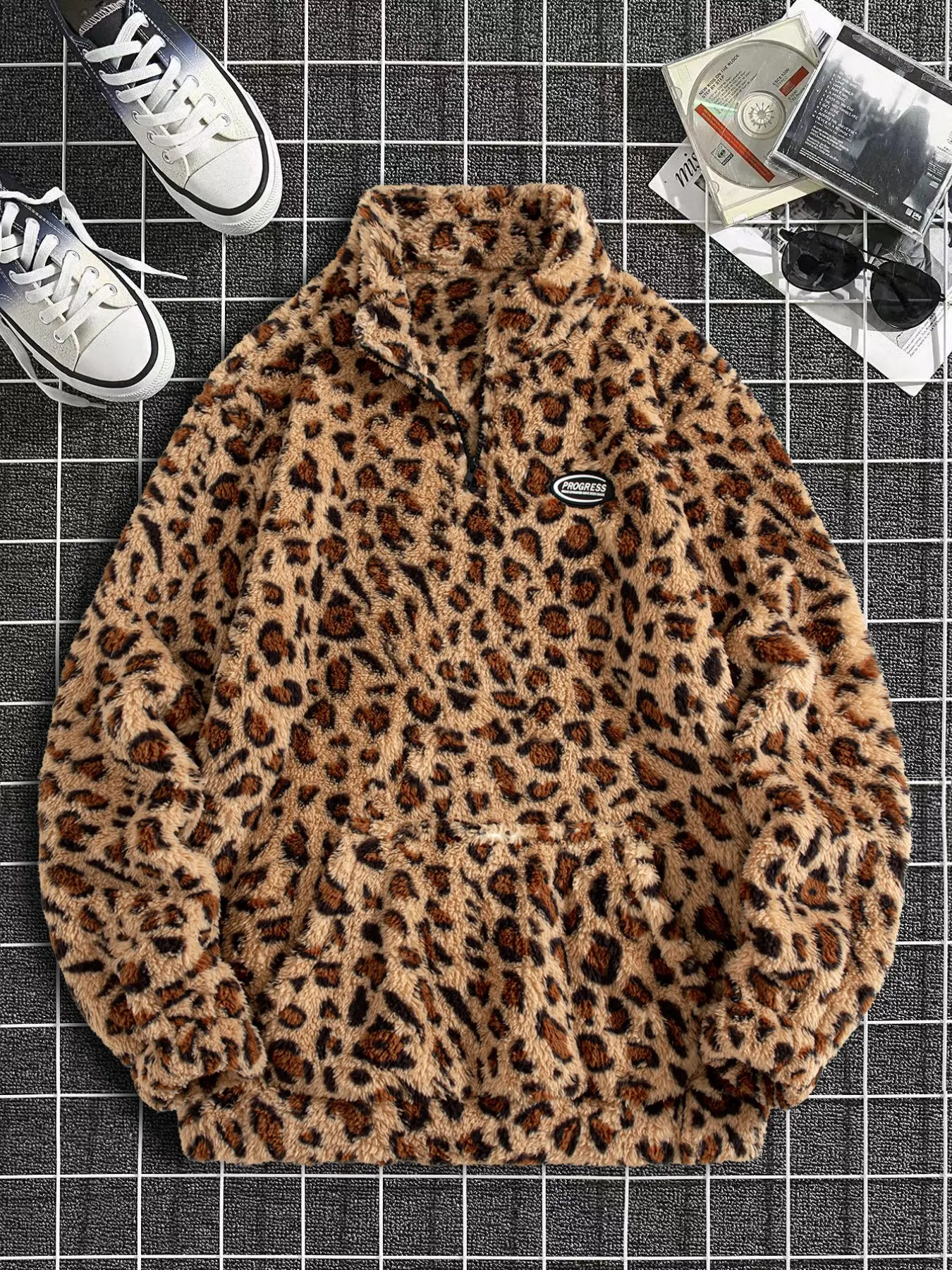 Men's Leopard Print Fleece Half Zip Pullover, Soft Warm Cozy Stylish Athletic Sweatshirt, Casual Daily Gym Loungewear