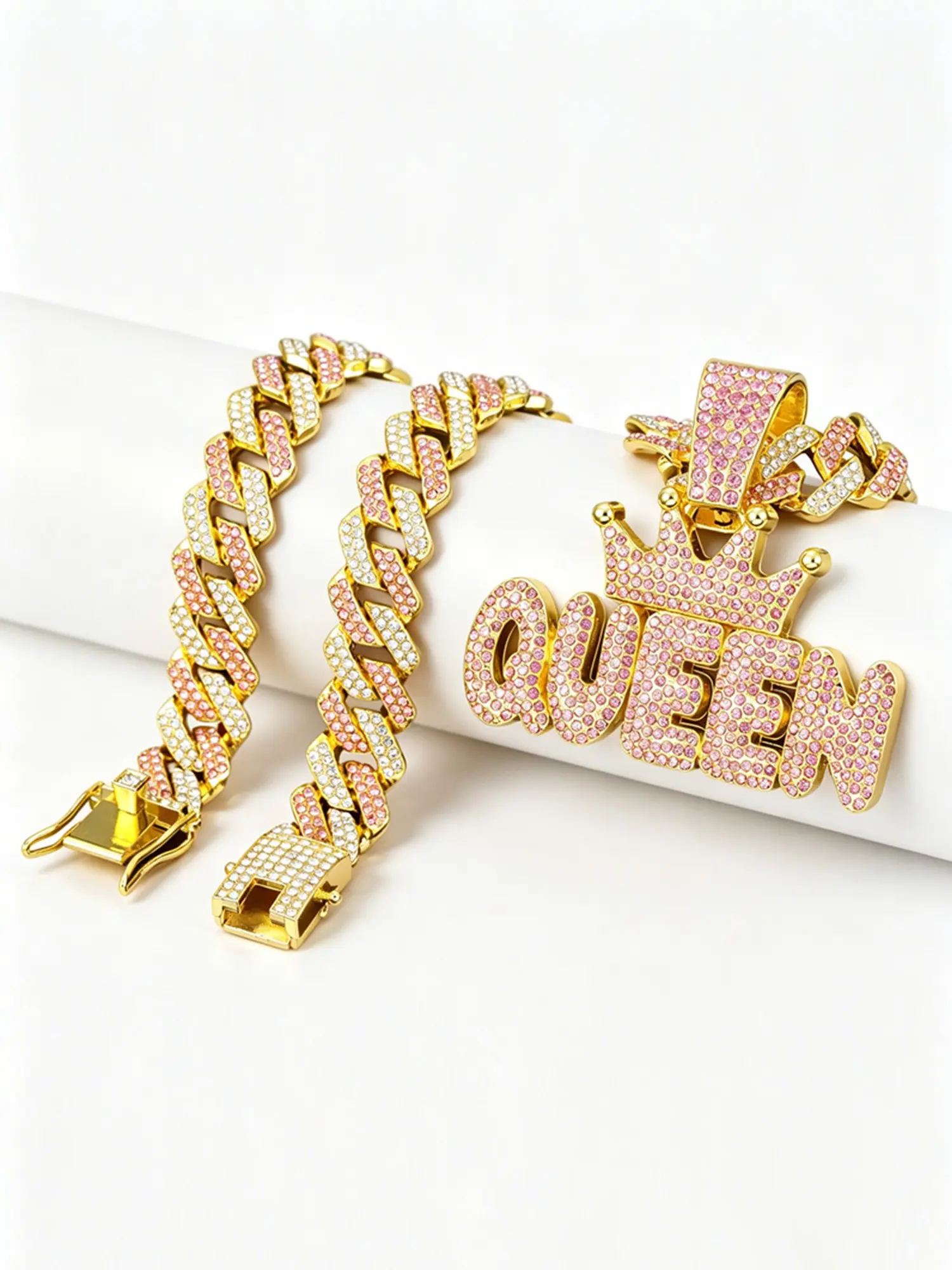Full Rhinestone Queen Letter Necklace, Non-Fading Cuban Chain, American Rap Style Women's Accessory, Chunky Necklace