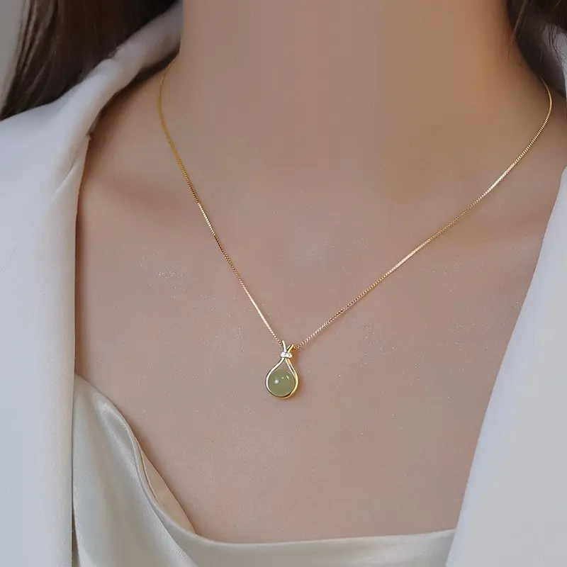 Women's Titanium Steel Clavicle Chain, All Seasons Simple Shape High-End Look Necklace, Niche Fresh Design Bestie Wear Elegant Fashion Lucky Bag Accessory
